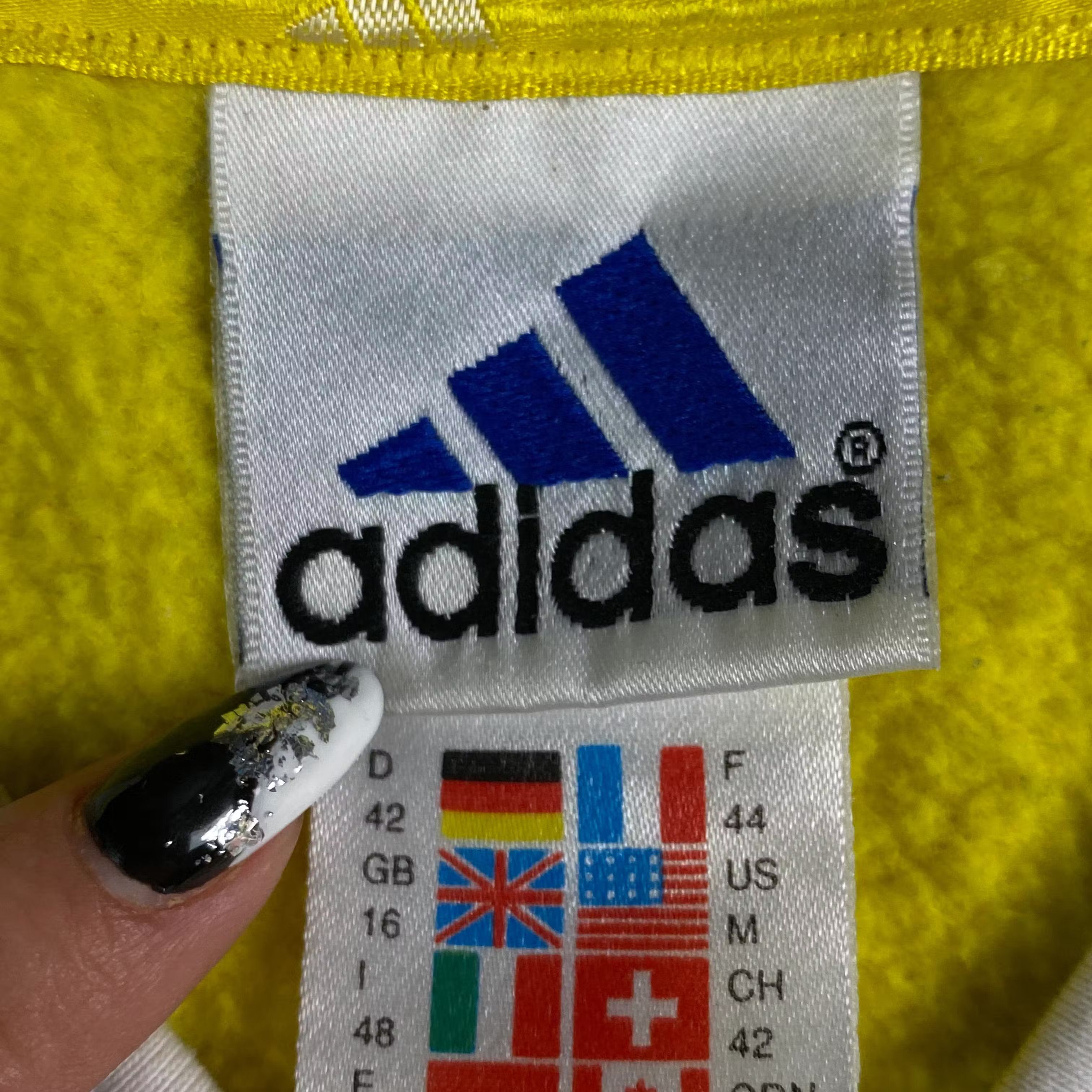 Adidas × Vintage Mens Sweatshirt Adidas Vintage Yellow Size M V Neck Size US S / EU 44-46 / 1 - 4 Thumbnail