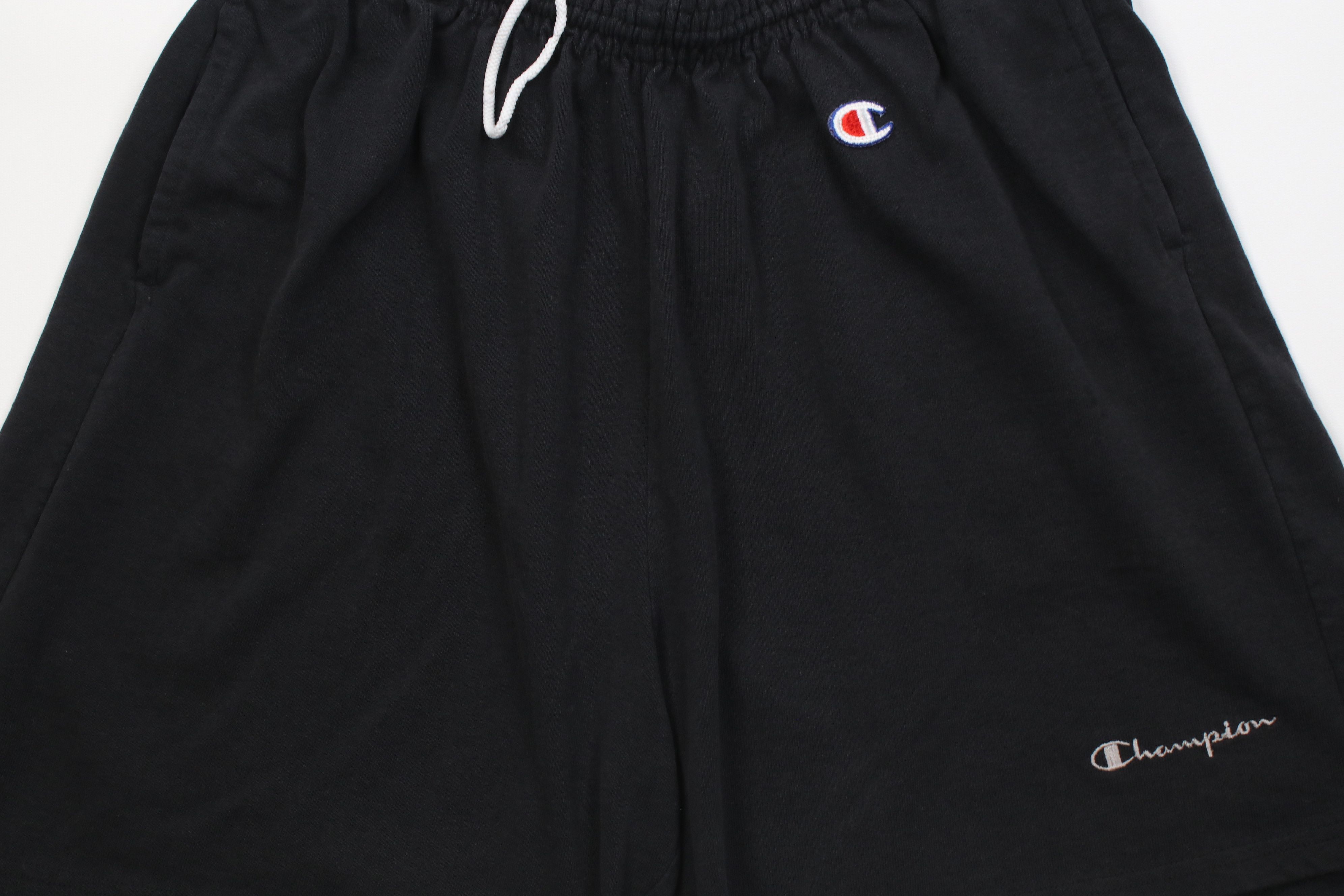 Champion Vintag 90s Champion Above Knee Heavyweight Shorts Black Size US 38 / EU 54 - 3 Thumbnail