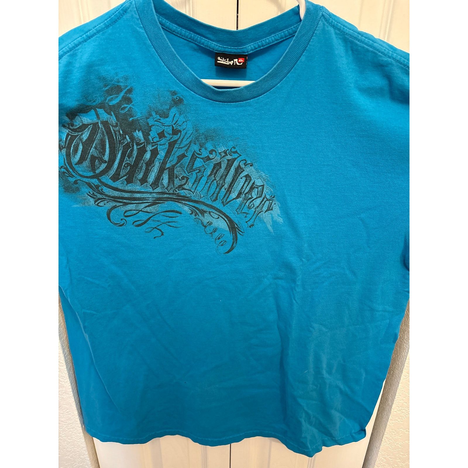 Quiksilver Y2K Quiksilver off center logo bright blue shirt Size US XL / EU 56 / 4 - 2 Thumbnail