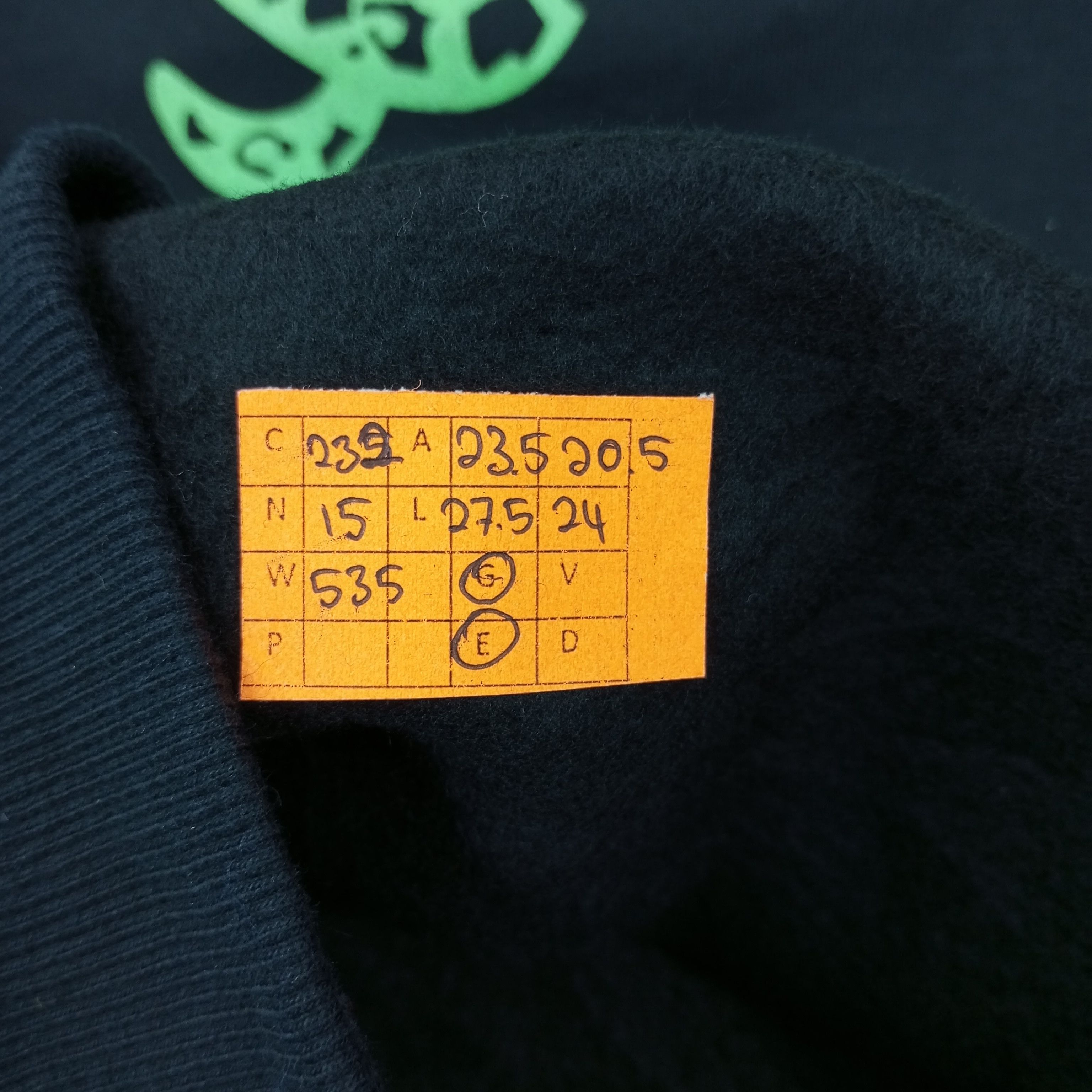 Vintage Debust Sweatshirt c232n15 Size US L / EU 52-54 / 3 - 6 Thumbnail