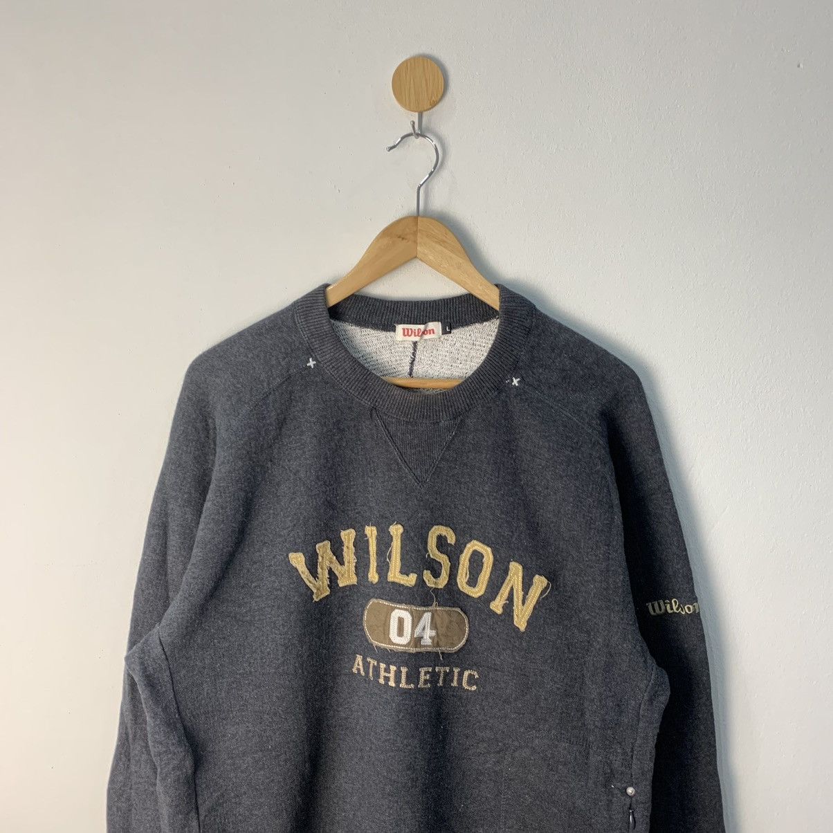 Sports Specialties × Wilson Vintage Wilson Sweatshirt Biglogo Wilson Sports in Chicago Size US L / EU 52-54 / 3 - 4 Thumbnail