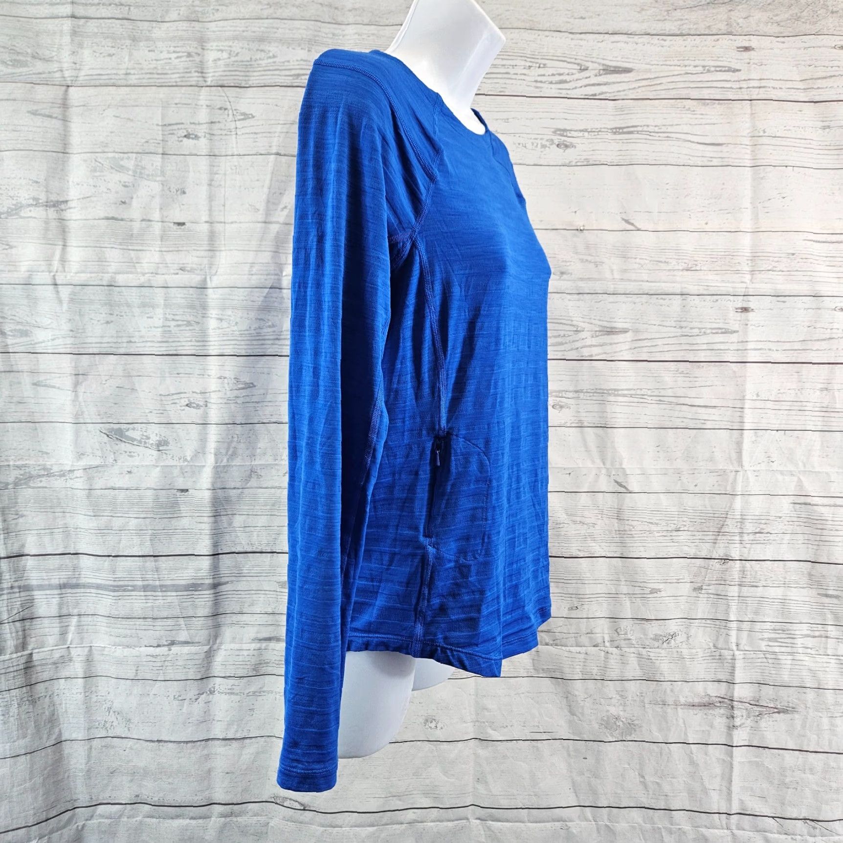 Mountain Hardwear Mountain Hardwear Womens Top Blouse Shirt Long Sleeve Blue Stripe Pocket M Size M / US 6-8 / IT 42-44 - 3 Thumbnail