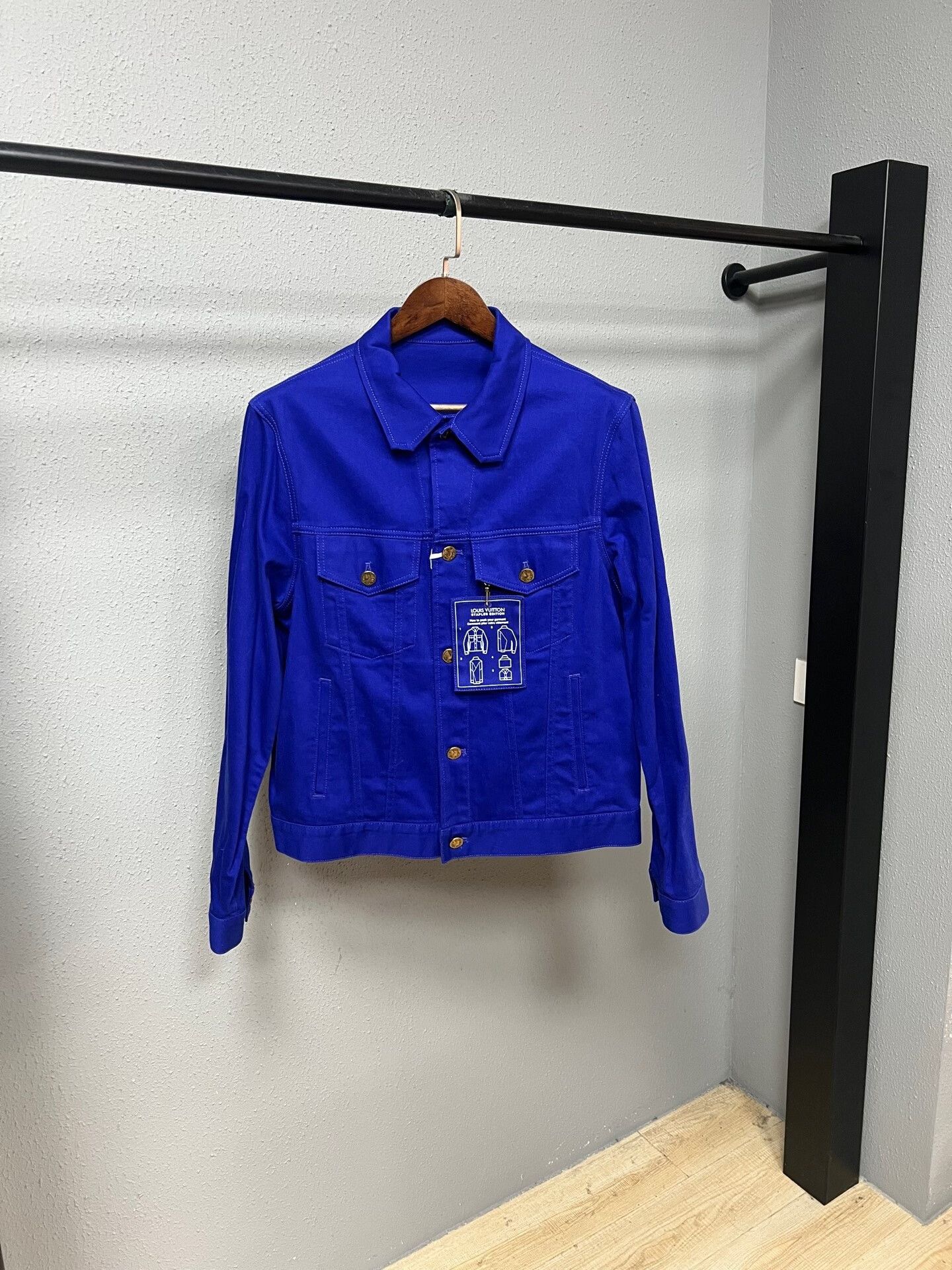 Louis Vuitton louis vuitton electric blue denim jacket Size US L / EU 52-54 / 3 - 1 Thumbnail