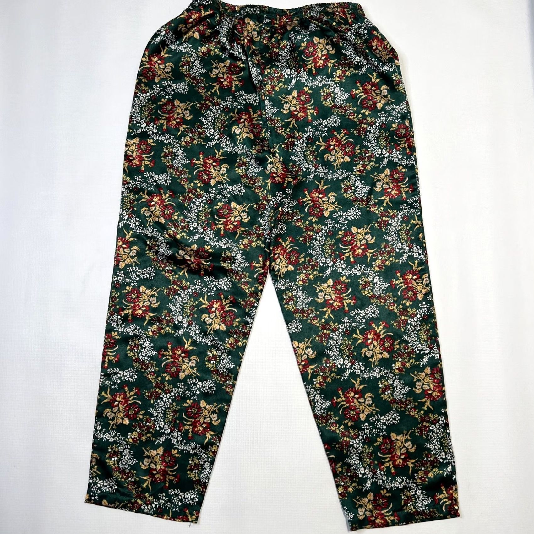 Victoria's Secret VINTAGE Victoria's Secret Pajama Set Womens Small Green Floral Quilted Satin 90s Size ONE SIZE - 5 Thumbnail
