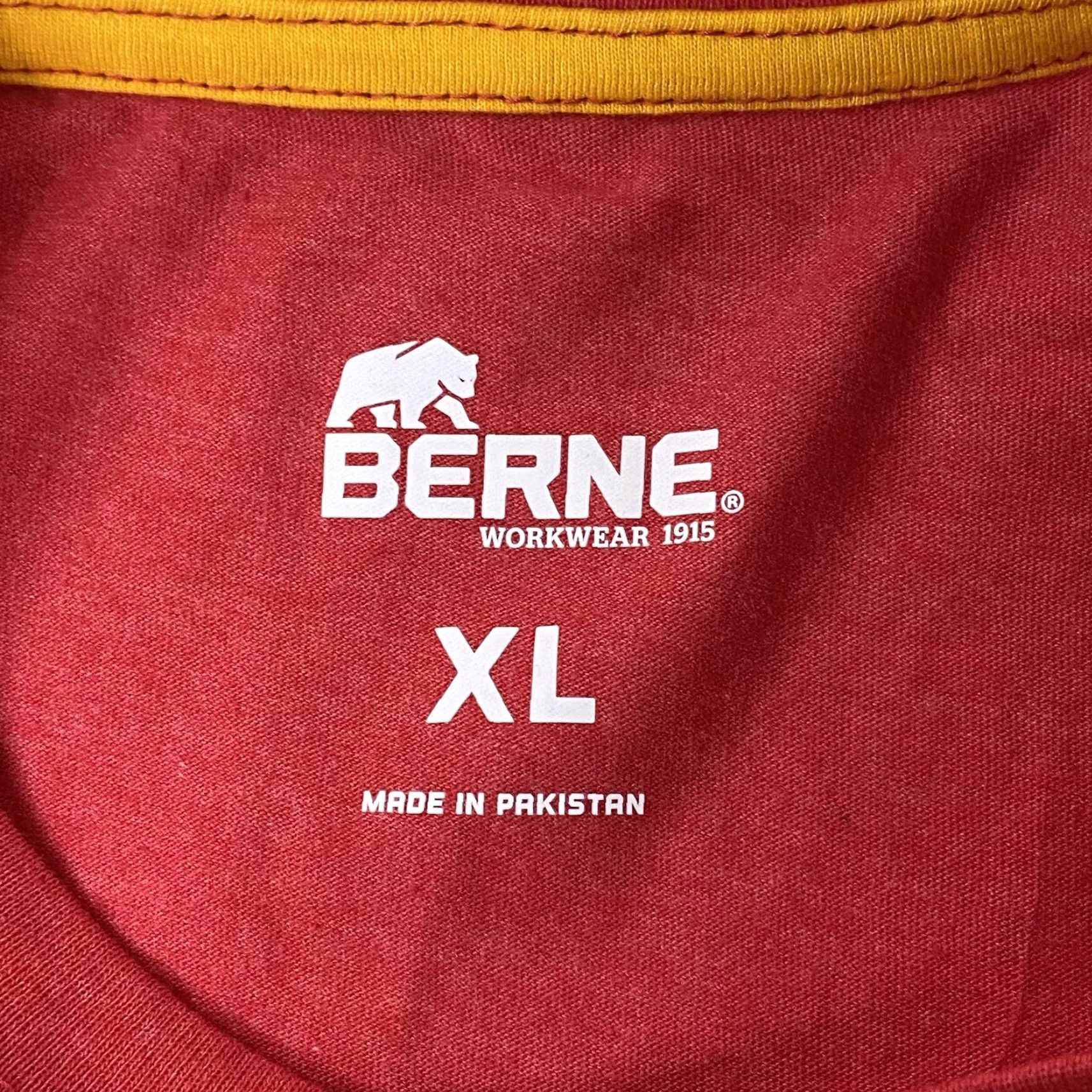 Vintage Berne Workwear T Shirt XL Red Crew Neck Short Sleeve Pocket Logo Men Adult Regular Cotton Size US XL / EU 56 / 4 - 2 Thumbnail