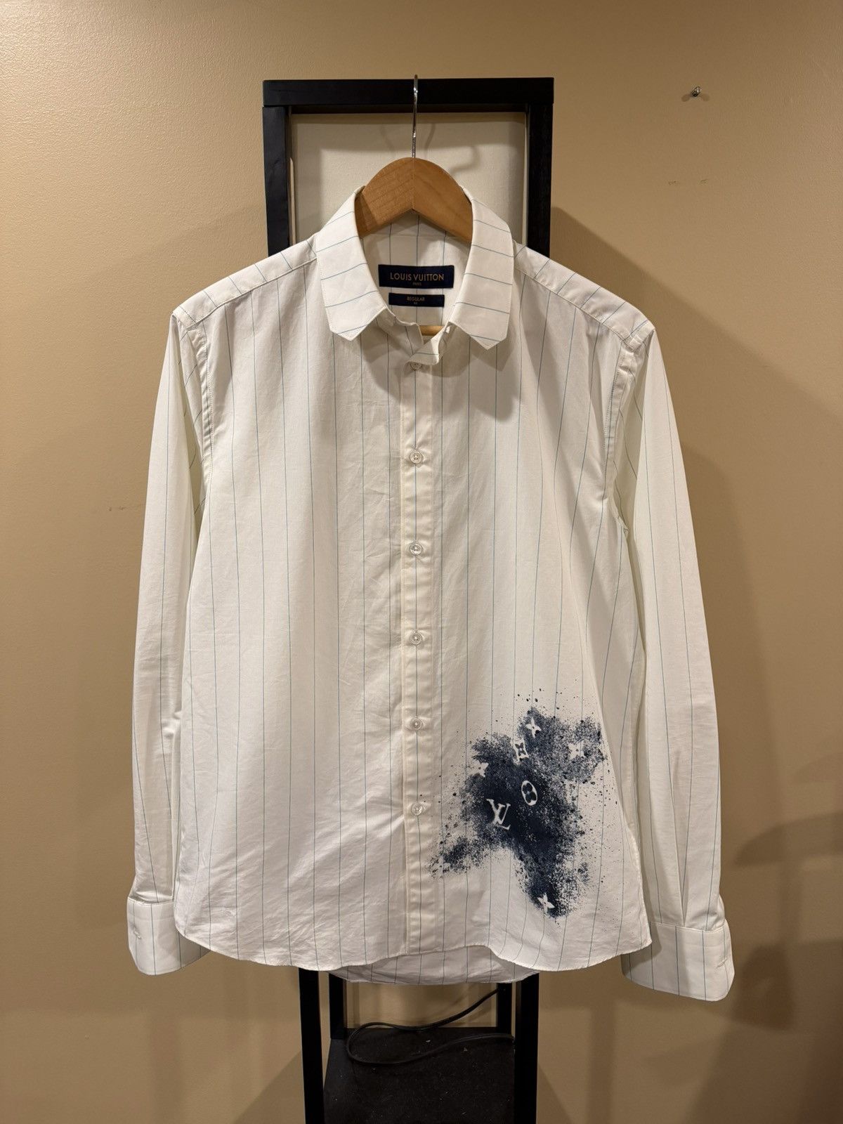 Louis Vuitton Louis Vuitton x Virgil Pin Striped Monogram Spray Logo Shirt Size US S / EU 44-46 / 1 - 4 Thumbnail