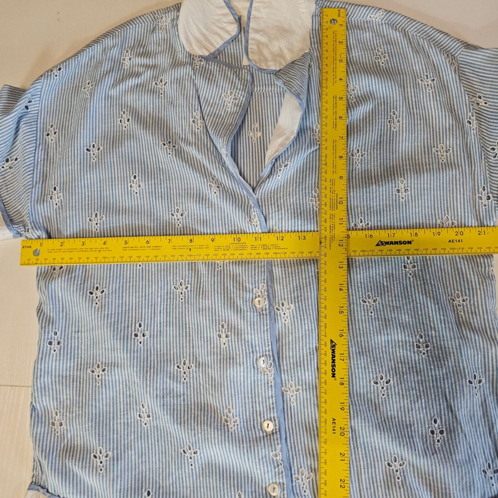 Anthropologie Anthropologie The Bijou Striped Eyelet Button Shirt Blue XS Size XS / US 0-2 / IT 36-38 - 8 Thumbnail