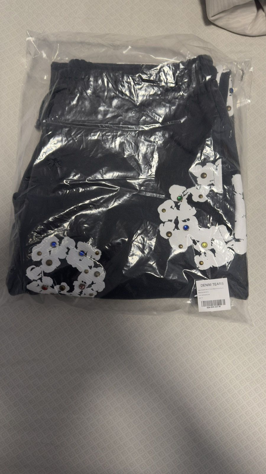DENIM TEARS Denim Tears Rhinestone Cotton Wreath Sweatpants Size US 32 / EU 48 - 8 Thumbnail
