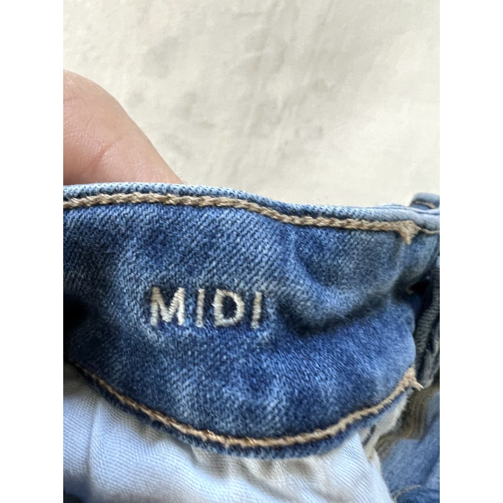 American Eagle Outfitters American Eagle Shorts Womens 2 Blue Midi Denim Jean Cutoff Cuffed Stretch Casual Size 26" / US 2 / IT 38 - 6 Thumbnail