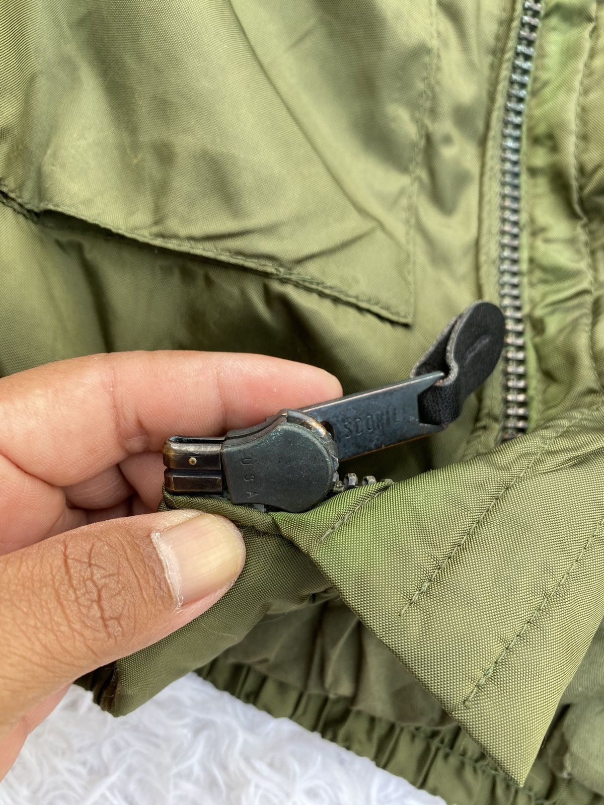 Avirex Vintage Scovill Green US Avirex Army Nylon Bomber Jacket Size US M / EU 48-50 / 2 - 14 Thumbnail