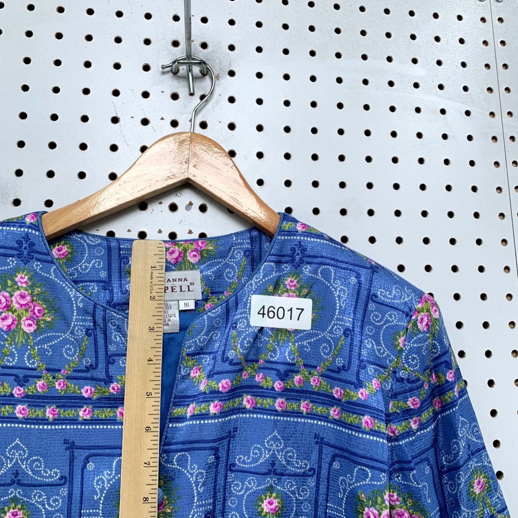 Adrianna Papell Adrianna Papell 100% Silk Floral Jacket Womens Size 16 Blue Flower Silk Floral Jacket Womens 16 Blue Papell Adrianna Silk Floral Jacket Blue Flowers Size XXL / US 16-18 / IT 52-54 - 7 Thumbnail
