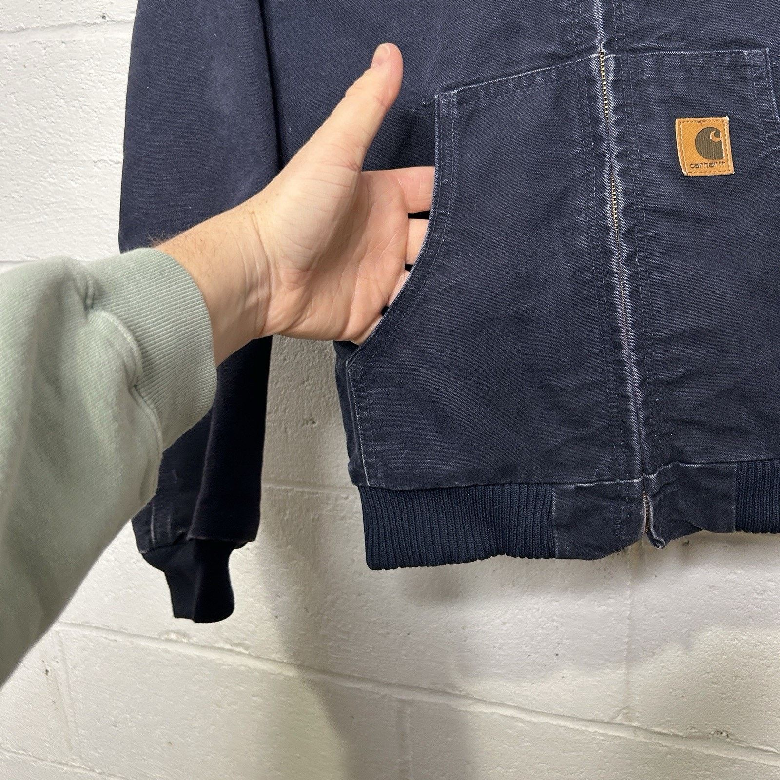 Carhartt Y2K Carhartt Hooded Sandstone Active Jacket “Midnight Blue” Size XS / US 0-2 / IT 36-38 - 4 Thumbnail