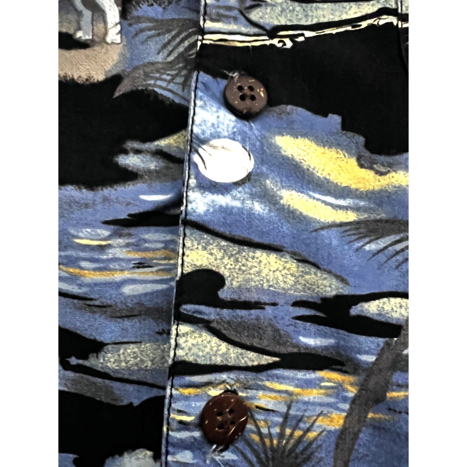 Big Dogs Big Dogs Hawaiian Tiki Button Up Camp Shirt Large Pocket Size US L / EU 52-54 / 3 - 6 Thumbnail