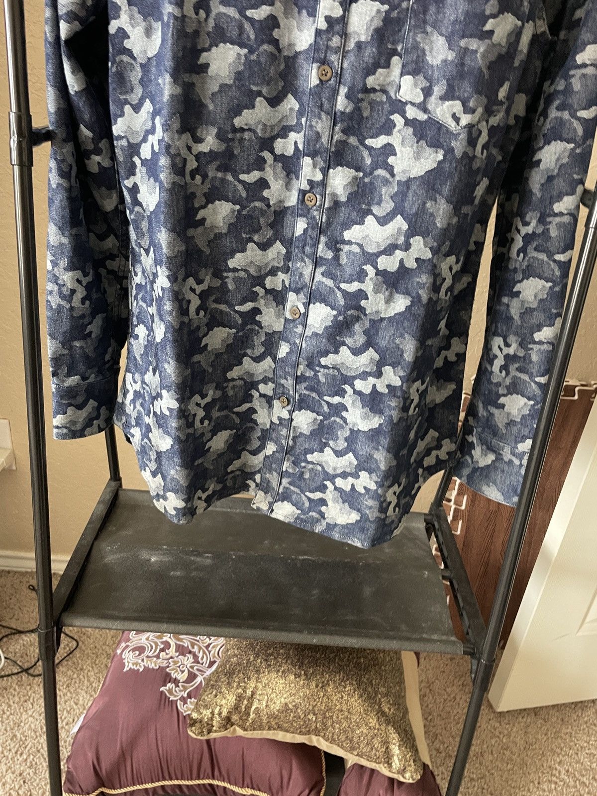 Zanerobe Denim Camo Exaggerated length button front shirt Size US XL / EU 56 / 4 - 3 Thumbnail