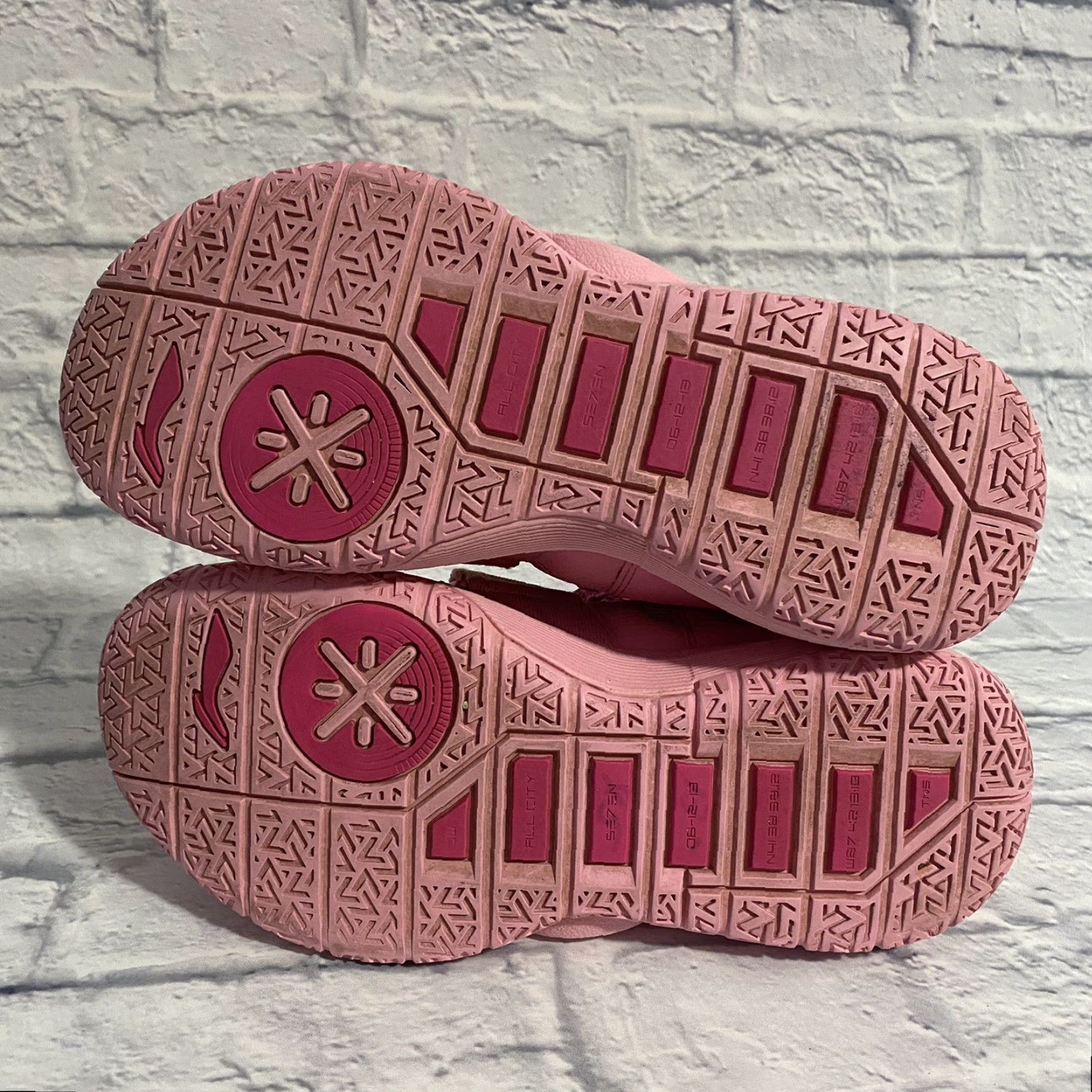 Pinko Way of Wade All City AC7 Li Ning Pink Basketball Sneakers Men’s Size 9.5 - Way of Wade - Athletic Sneaker - Men - 9.5 - Pink - Basketball - Mid Top Size US 10 / EU 43 - 6 Thumbnail