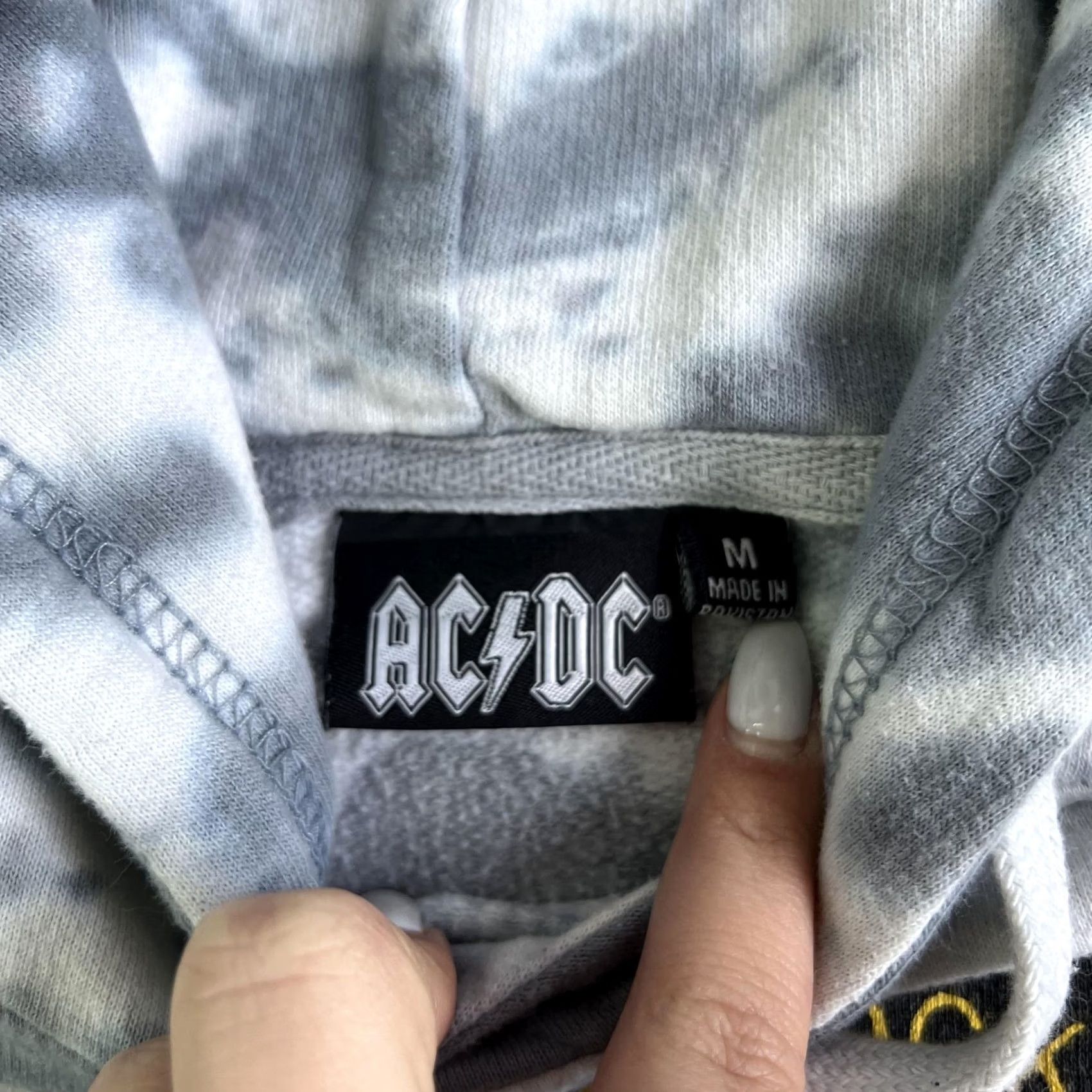 Vintage AC/DC Hoodie Womens Medium Gray Tie Dye Cropped Pullover Sweatshirt Fleece Size M / US 6-8 / IT 42-44 - 6 Thumbnail