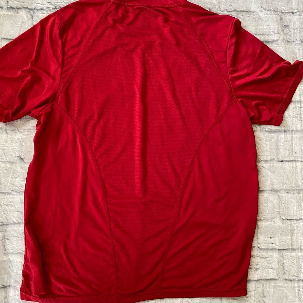 Reebok Reebok men M dry play athletic short sleeve Crewneck shirt r Size US M / EU 48-50 / 2 - 9 Thumbnail