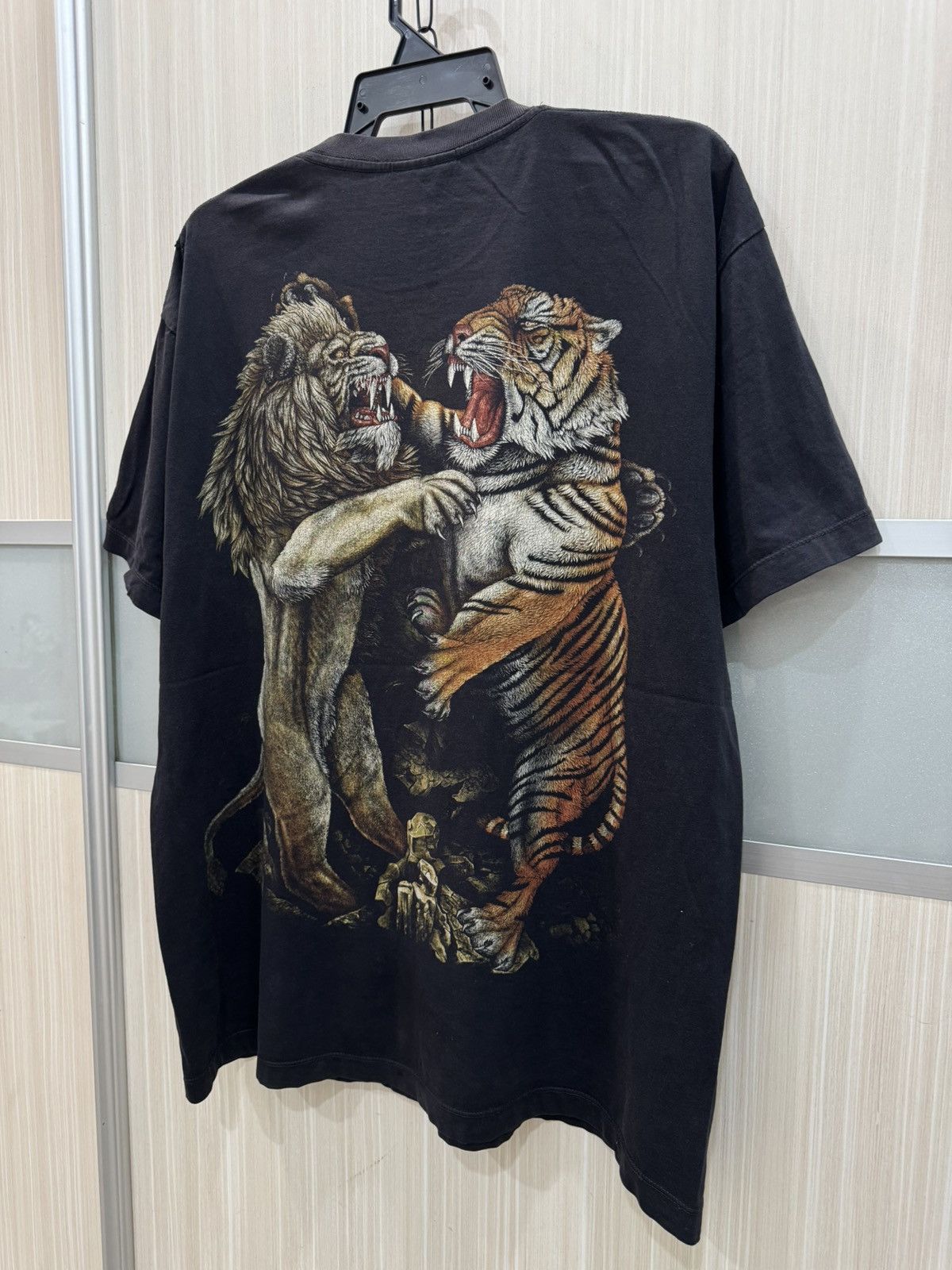 Vintage Vintage Lion vs Tiger Big Photos Size US XL / EU 56 / 4 - 12 Thumbnail