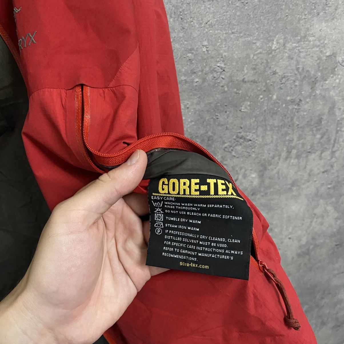 Arc'teryx Men's Arcteryx Beta Gore-Tex Jacket Size US L / EU 52-54 / 3 - 17 Thumbnail