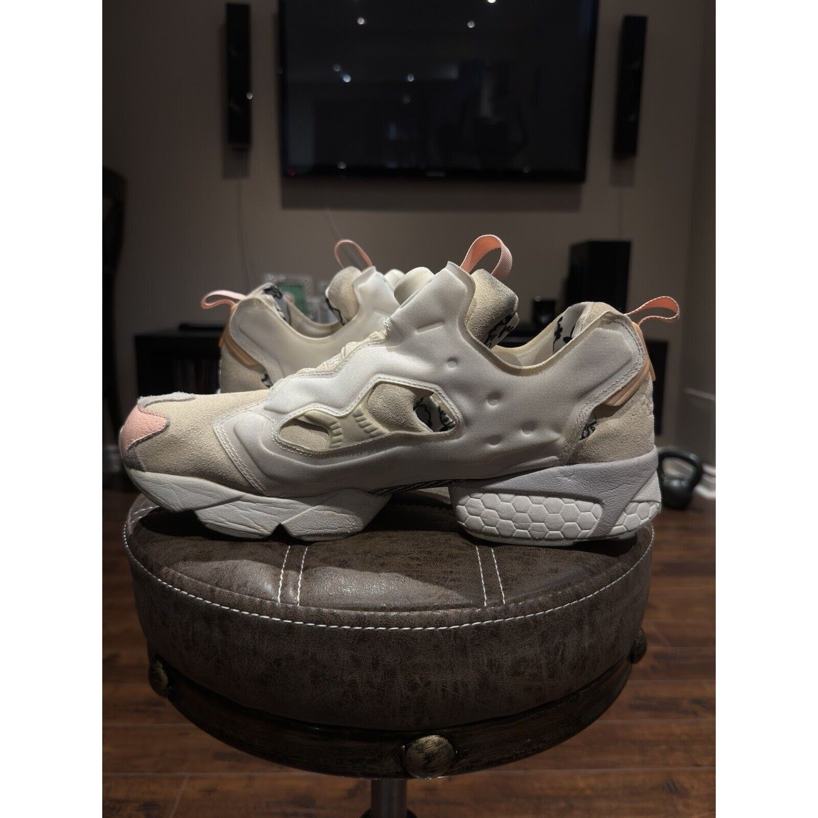 Reebok Reebok Instapump Fury OG “Year of the sheep” Size US 11 / EU 44 - 13 Thumbnail