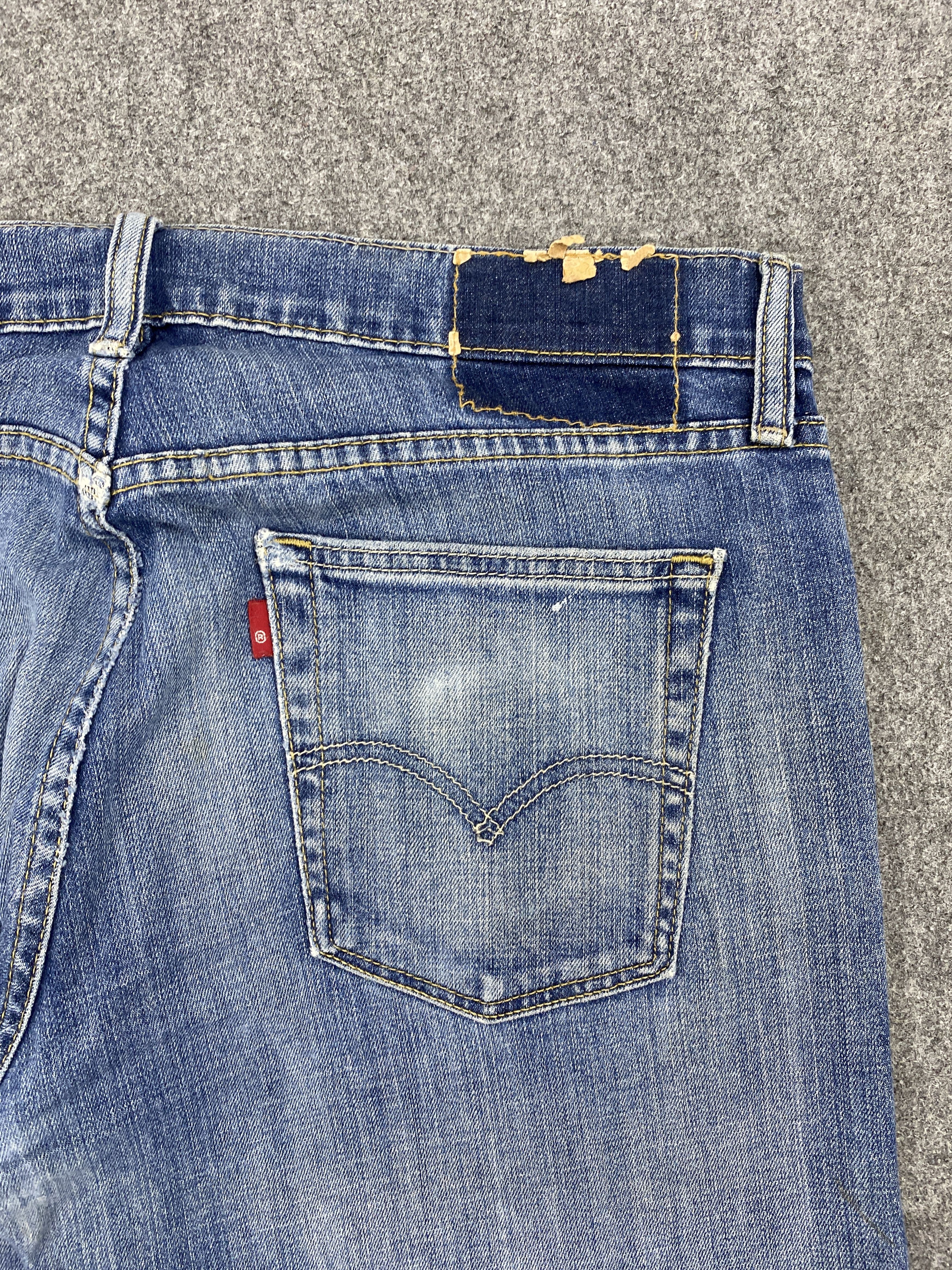 Levi's × Vintage Vintage Levi's 514 Distressed Blue Denim Jeans Size US 34 / EU 50 - 16 Thumbnail