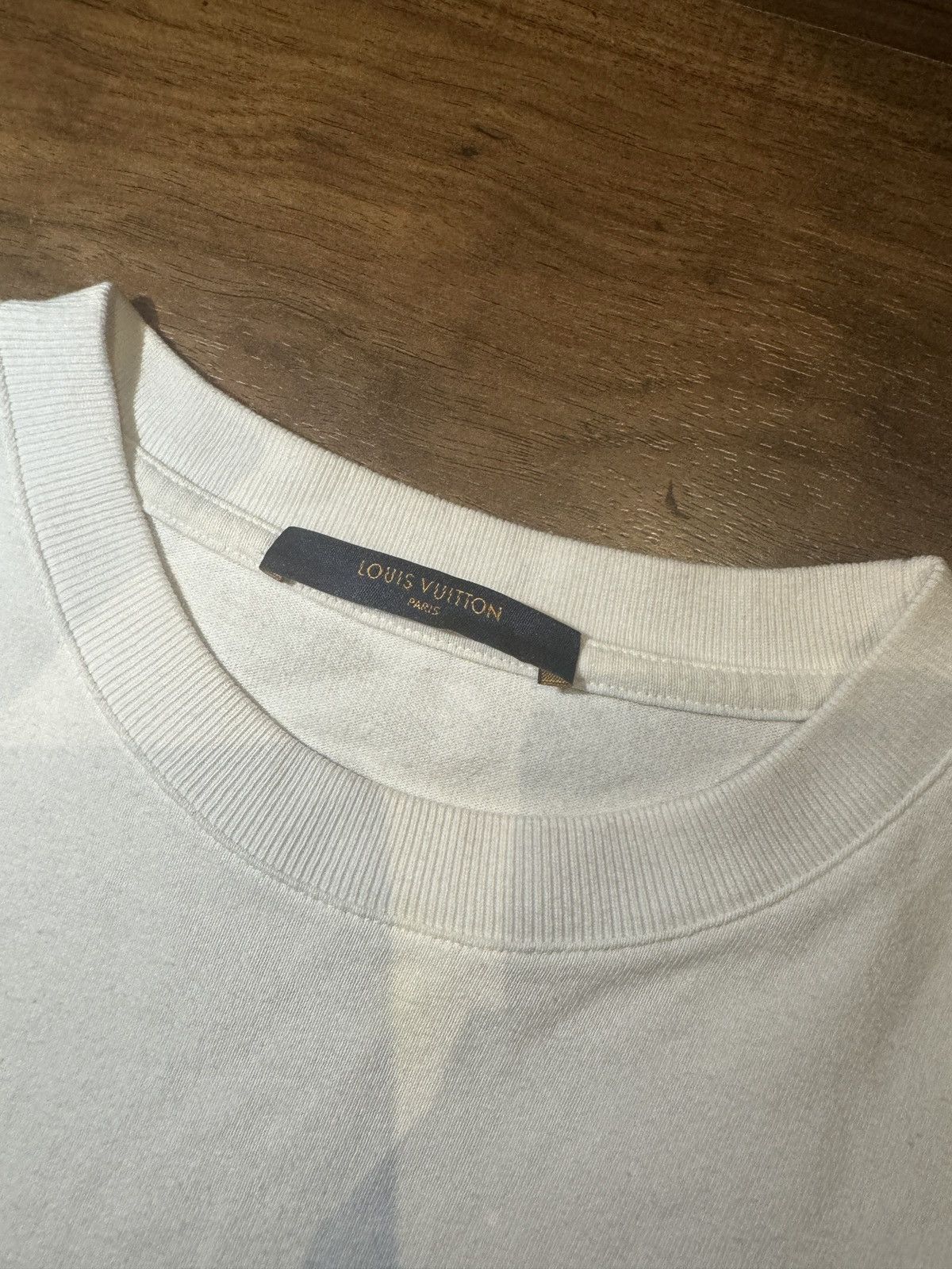 Louis Vuitton Louis Vuitton Off White Smoke Logo Print Cotton Tshirt Size US XS / EU 42 / 0 - 3 Thumbnail