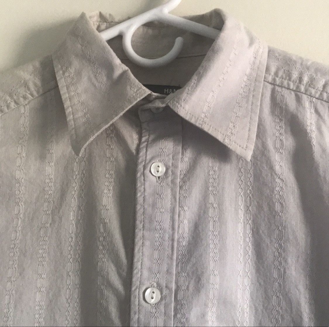 H&M H&M MENS SHORT SLEEVE EMBROIDERED BUTTON DOWN SHIRT SIZE M Size US M / EU 48-50 / 2 - 3 Thumbnail