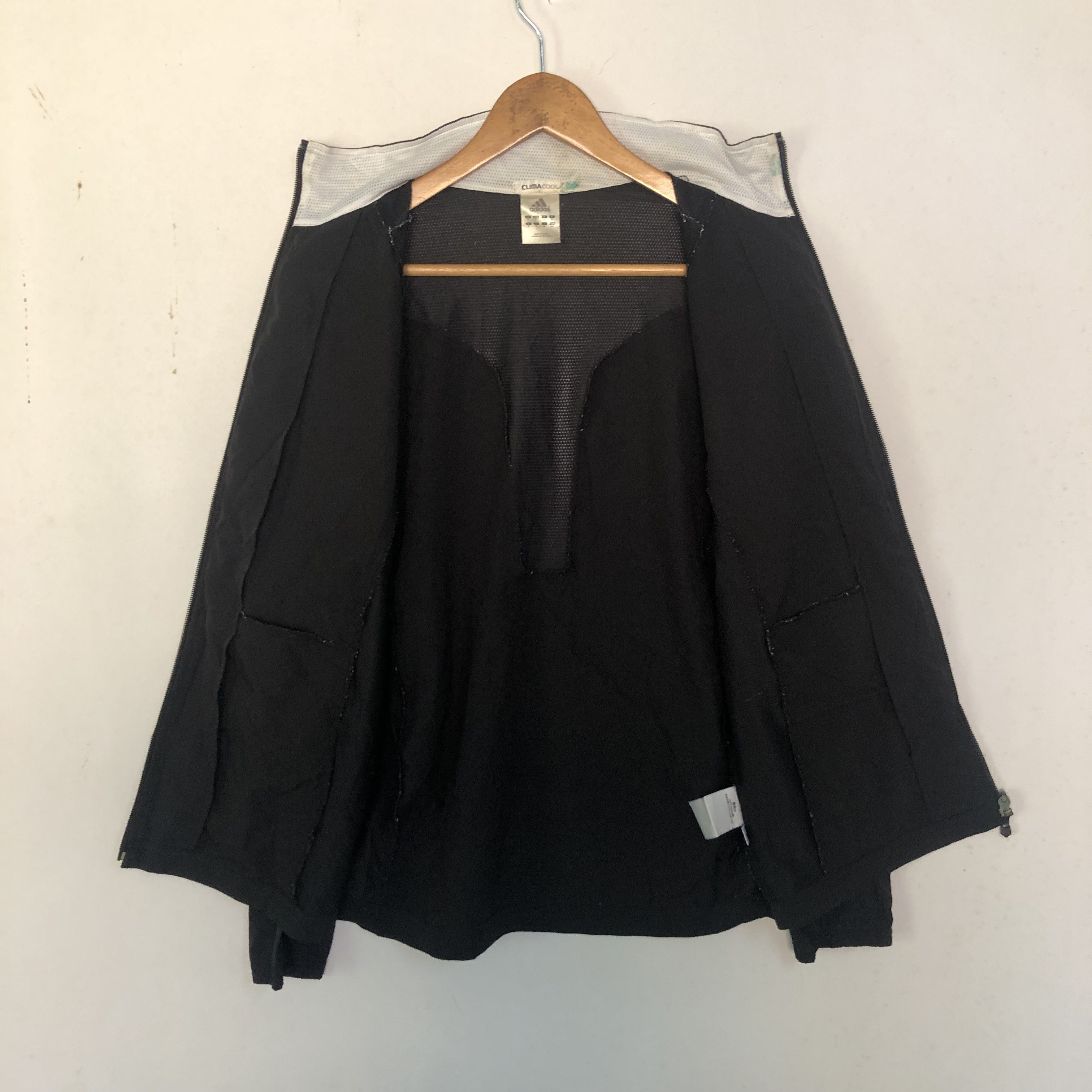 Adidas Adidas Windbreaker Running Wear Three Stripe Black Small Size US S / EU 44-46 / 1 - 6 Thumbnail