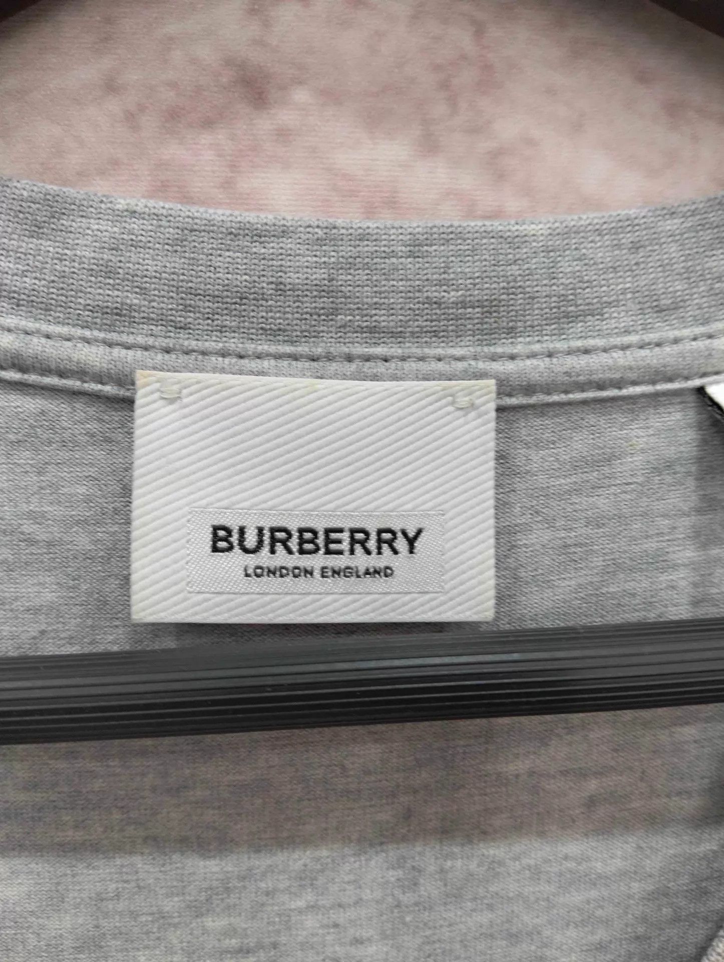 Burberry Burberry Logo Gray Short Sleeve T-shirt L Size US L / EU 52-54 / 3 - 3 Thumbnail