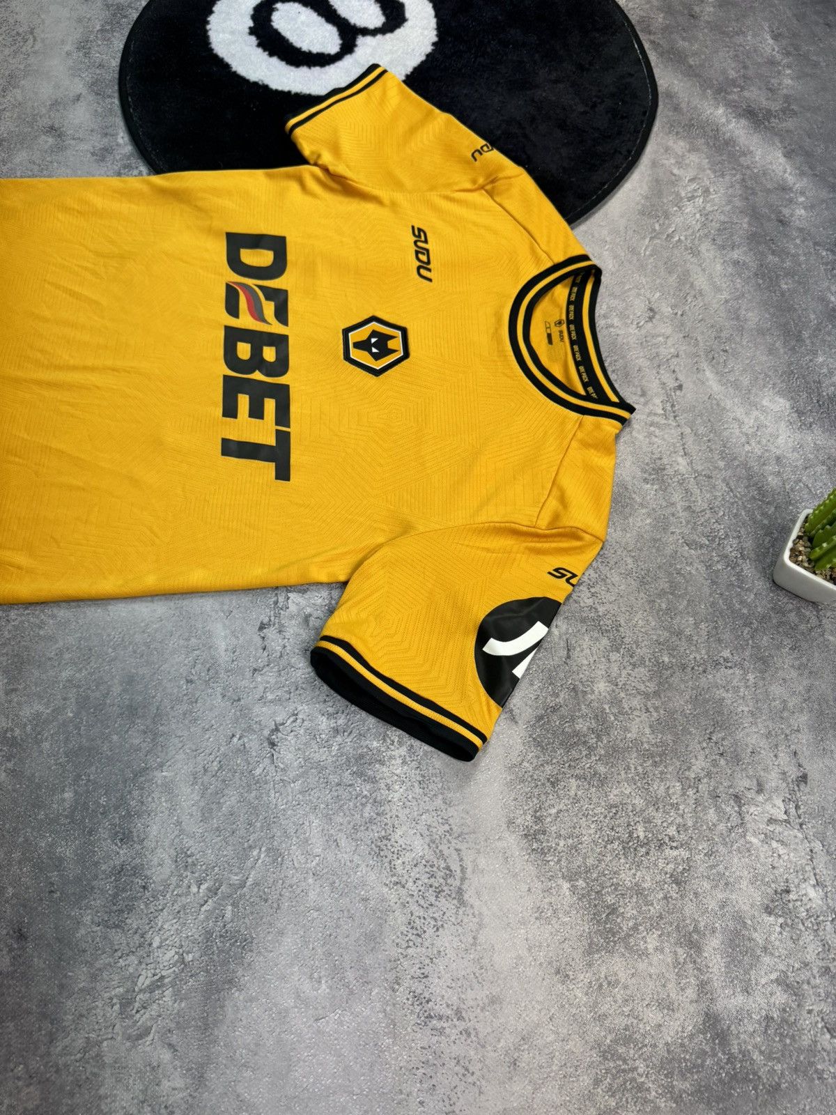 SUBU Wolverhampton Wanderers 2024/25 Home Shirt #10 CUNHA Size S Size US S / EU 44-46 / 1 - 2 Thumbnail