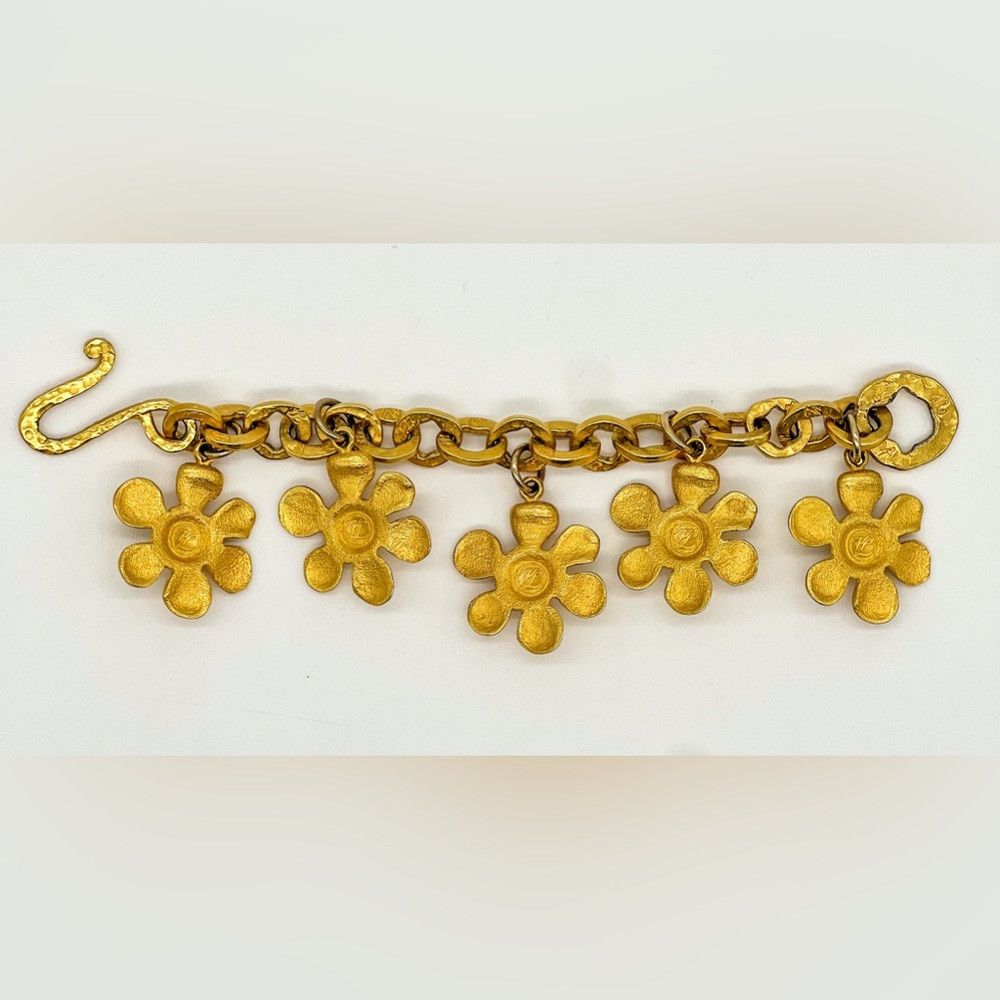 Karl Lagerfeld Vintage KARL LAGERFELD Gold Daisey Bracelet 6.25” Size ONE SIZE - 3 Thumbnail