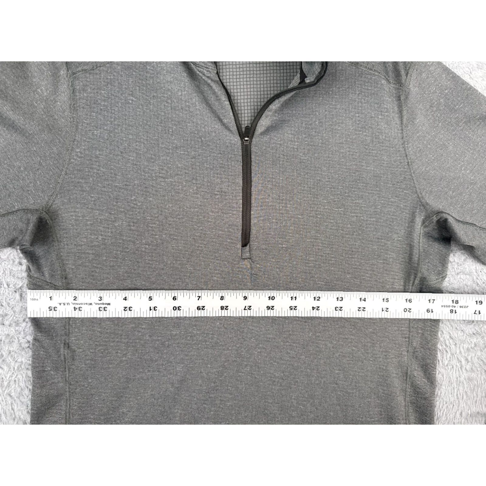 Patagonia Patagonia Shirt Men Small Gray Capilene Midweight 1/4 Zip Polyester Long Sleeve Size US S / EU 44-46 / 1 - 7 Thumbnail