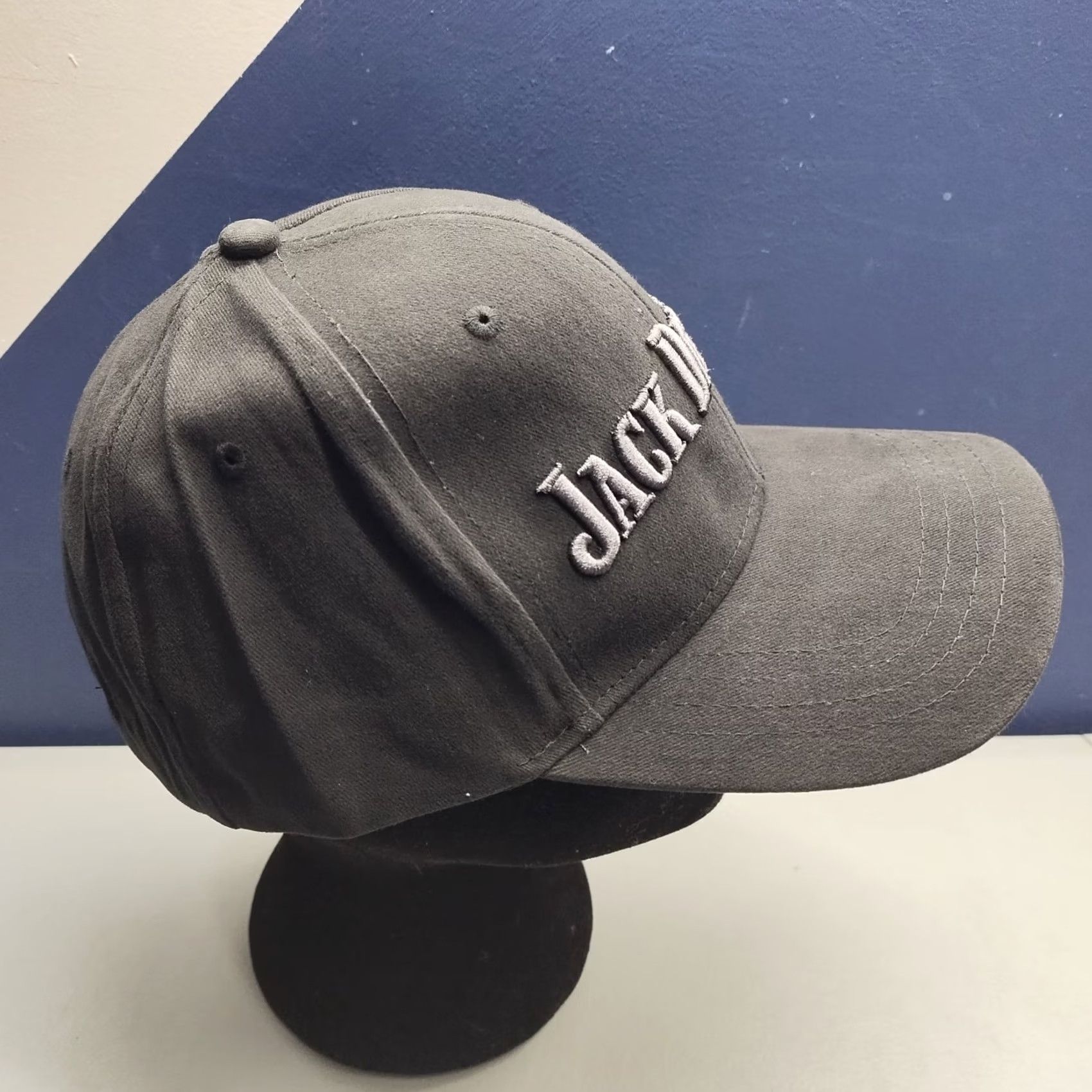 Logo 7 Jack Daniel’s Unisex Baseball Cap One Size Black Cotton Embroidered Logo Casual NWOB Size ONE SIZE - 3 Thumbnail