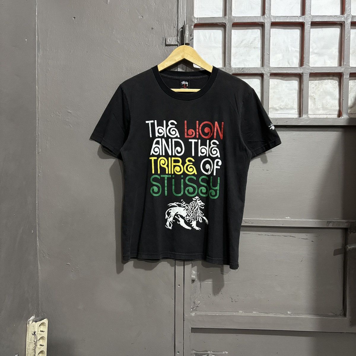 Stussy Vtg Stussy Lion Rasta Tee Size US L / EU 52-54 / 3 - 1 Thumbnail