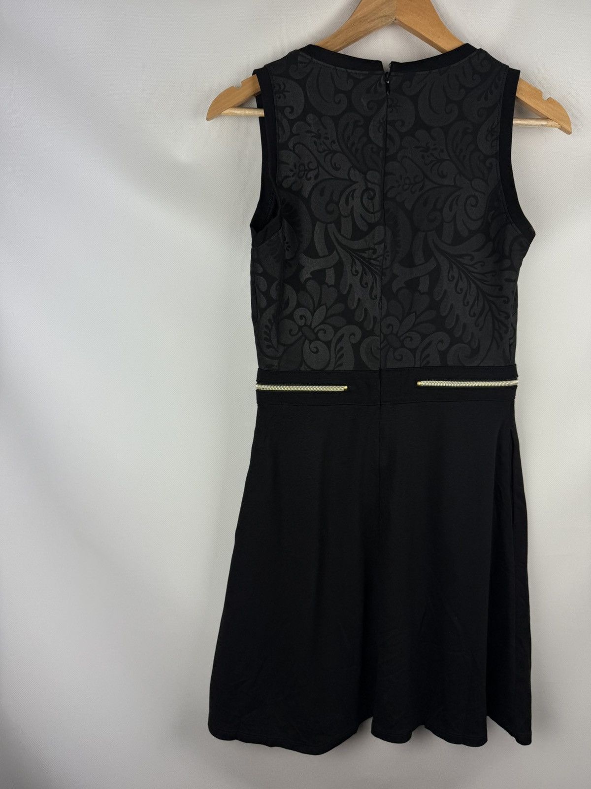 Versace Jeans Couture Versace Jeans Ladies Sleeveless Patterned Dress Size US 4 Size S / US 4 / IT 40 - 18 Thumbnail