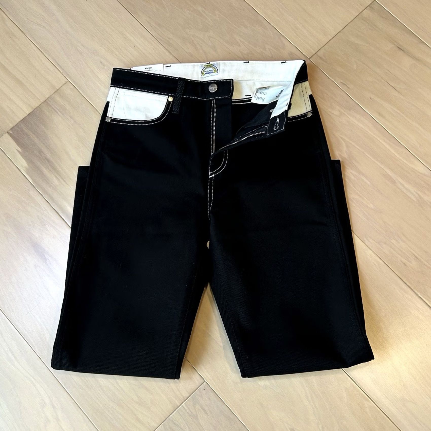 Wrangler Wrangler x Peter Max Special Edition Black Jeans Women’s 28 Jeans Black Retro 1990s Womens BOTTOMSidler Size 28" / US 6 / IT 42 - 5 Thumbnail