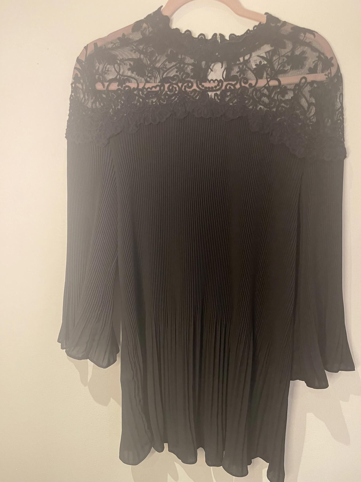 Hein Gericke Beautiful Heine Blouse, with lace bodice Size M / US 6-8 / IT 42-44 - 1 Thumbnail