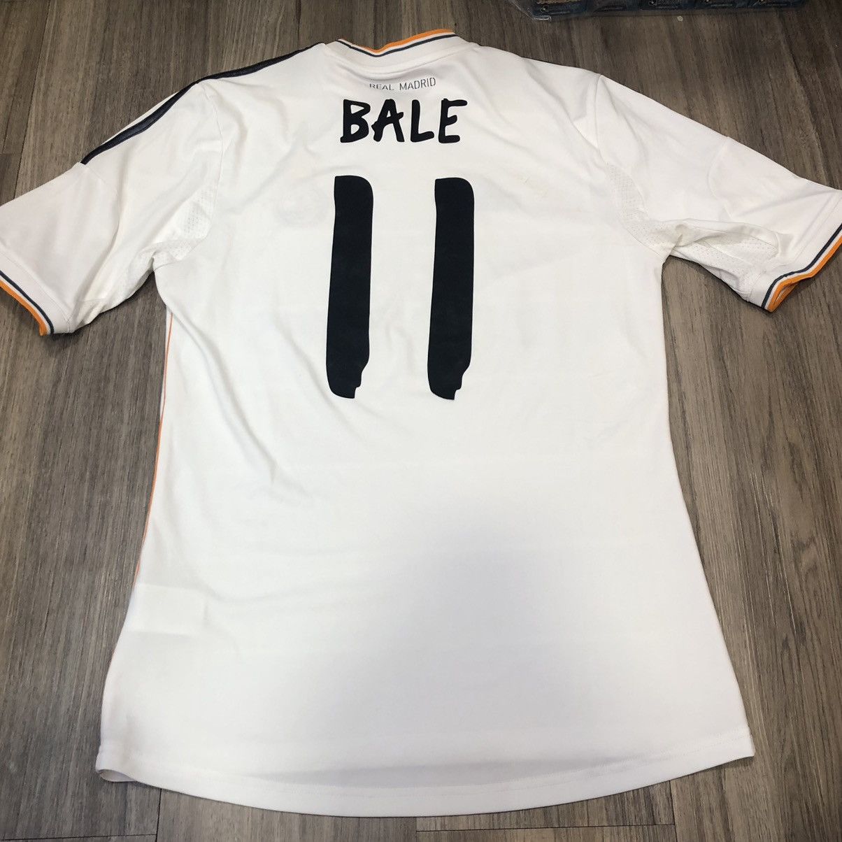 Adidas Real Madrid 13/14 home shirt #11 Bale Size US S / EU 44-46 / 1 - 2 Thumbnail