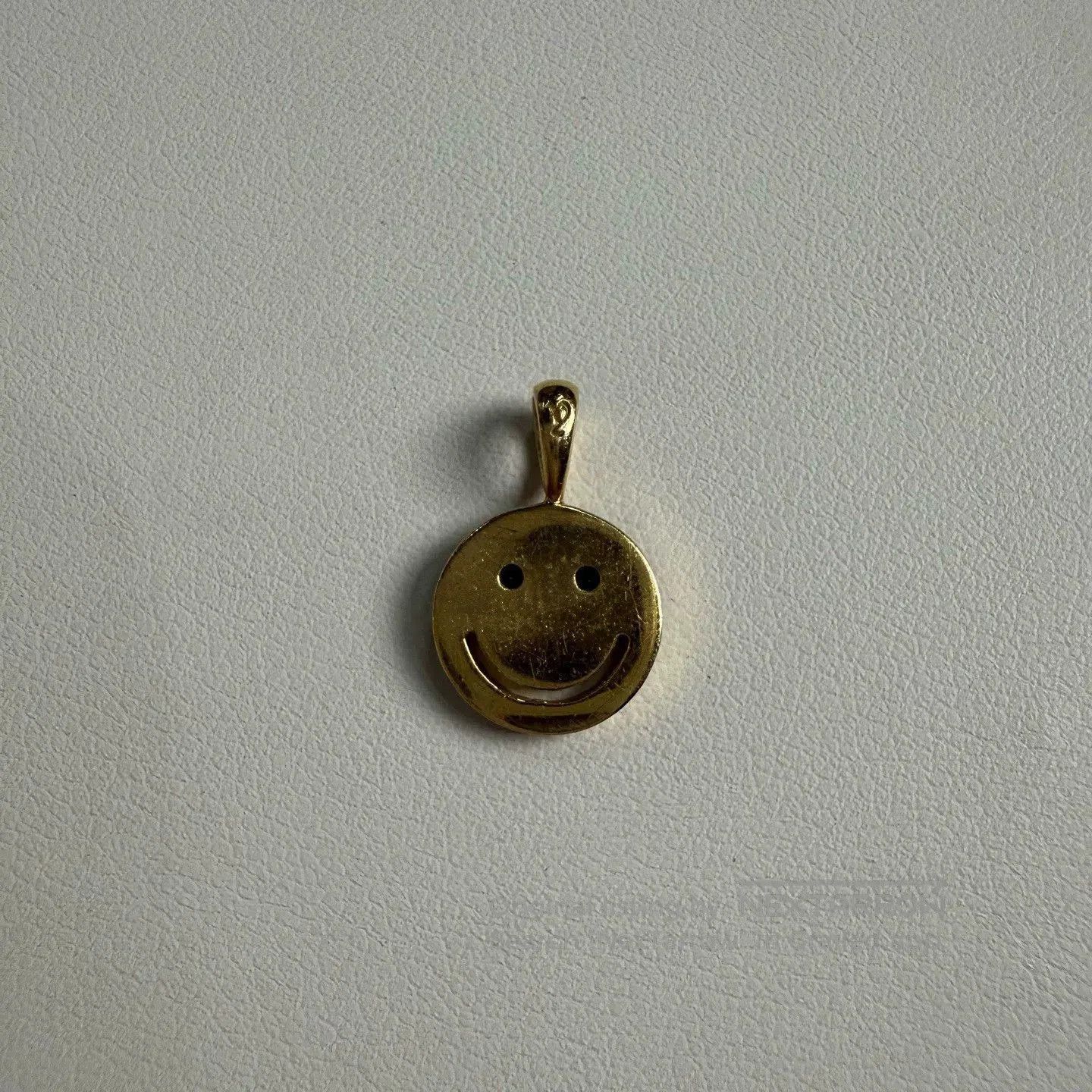 EYEFUNNY 18k Gold Diamond Smiley Face Pendant. Size ONE SIZE - 2 Thumbnail