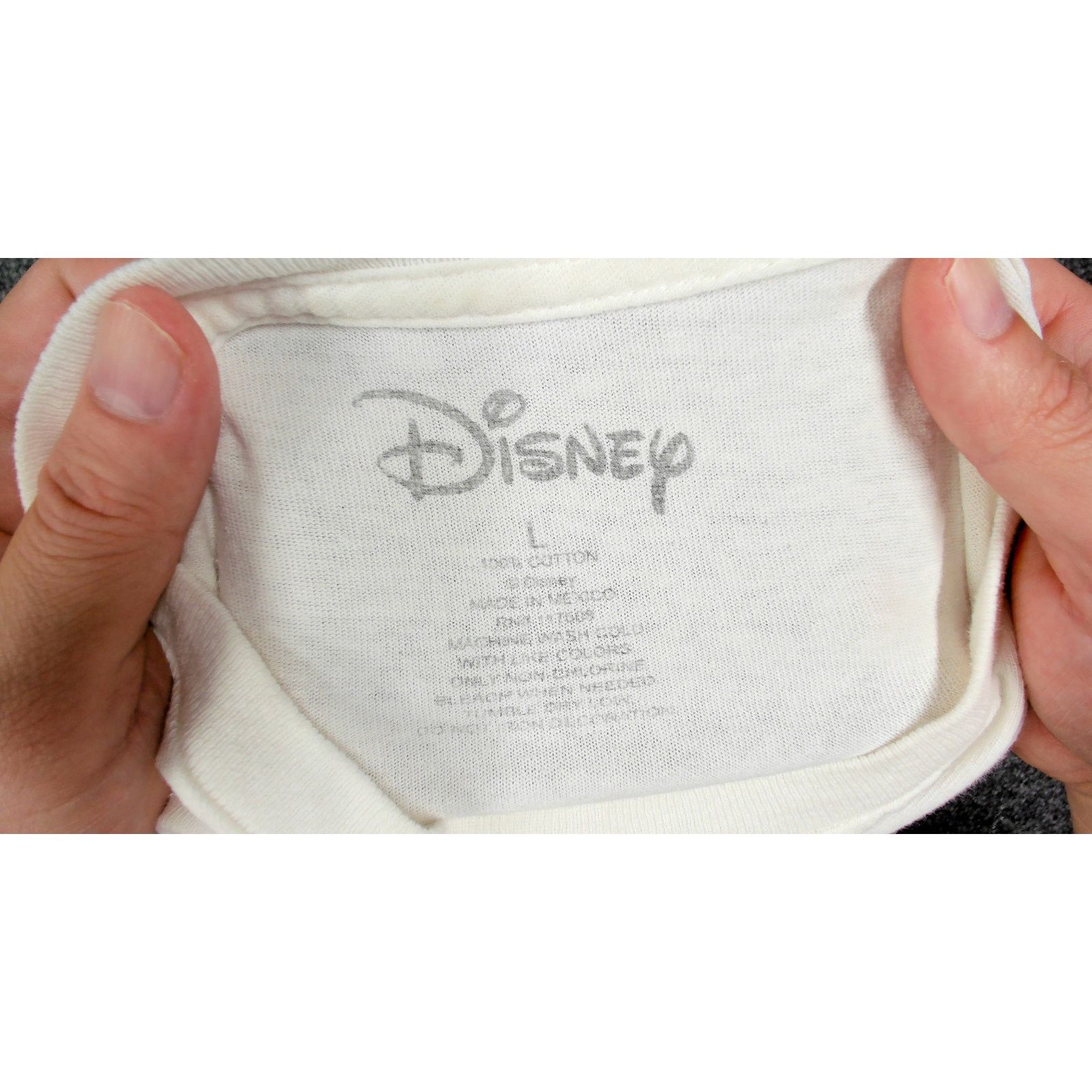 Disney Disney / Streetwear - Mickey Mouse Graffiti Graphic Tee Size US L / EU 52-54 / 3 - 5 Thumbnail