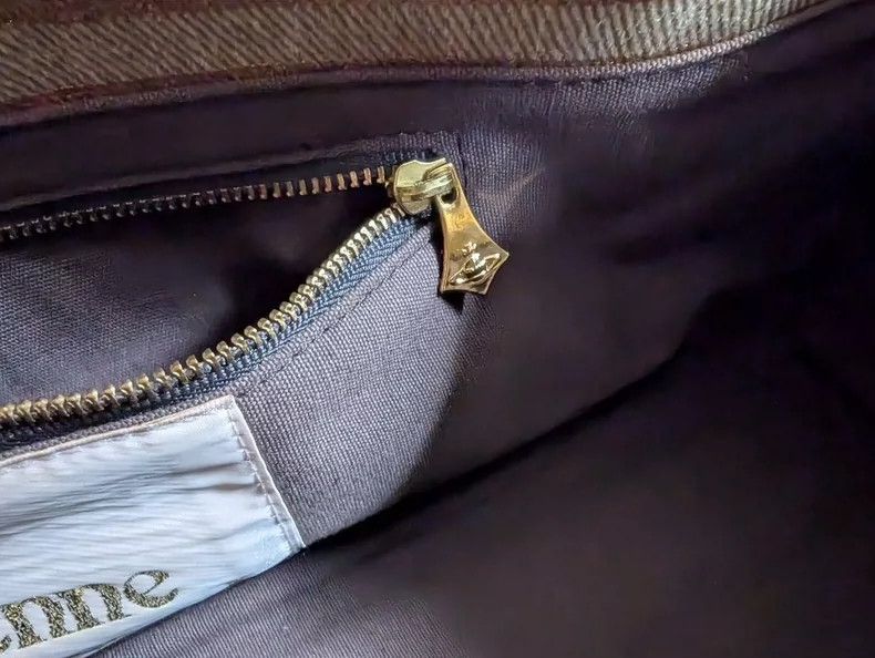 Vivienne Westwood Vivienne Westwood size os Mid-and old metal letter bag unde Size ONE SIZE - 5 Thumbnail