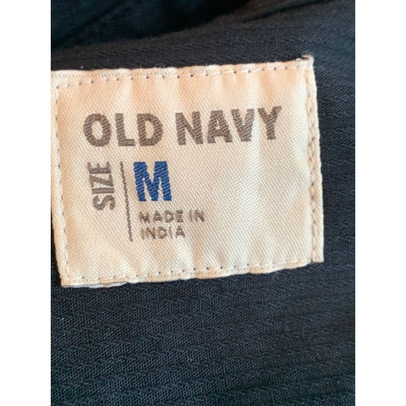 Old Navy Old Navy bkue casual button shirt size M Size US M / EU 48-50 / 2 - 3 Thumbnail