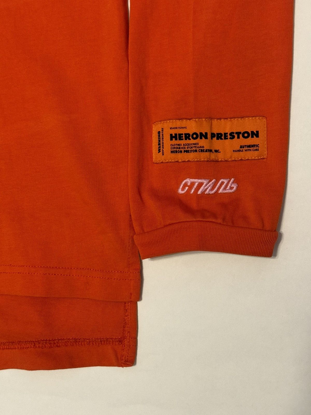 Heron Preston Heron Preston Chinese Logo long sleeve Turtle Neck Size US S / EU 44-46 / 1 - 3 Thumbnail