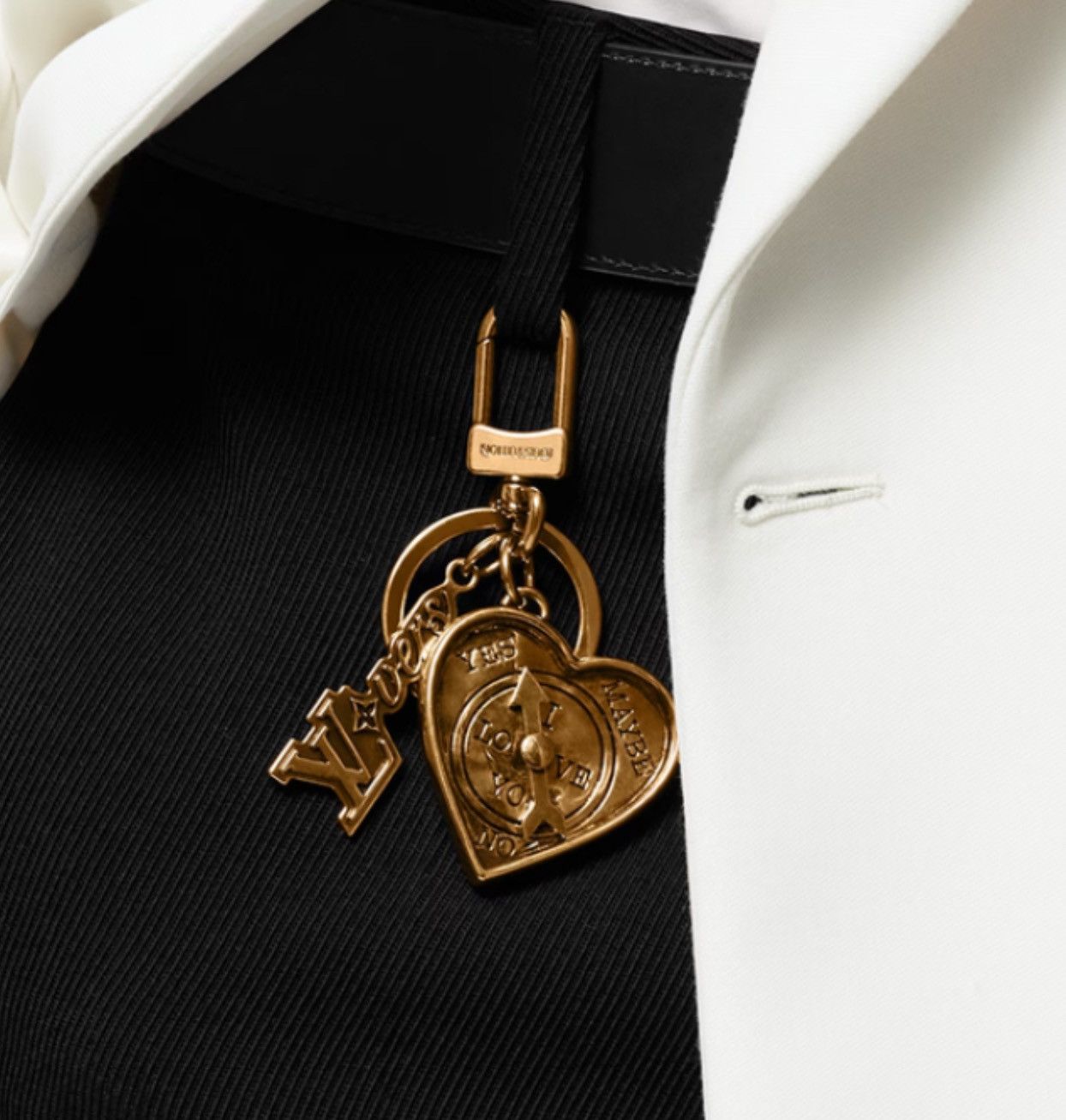 Louis Vuitton × Pharrell LV LOVERS HEART BAG CHARM & KEY HOLDER Size ONE SIZE - 6 Thumbnail