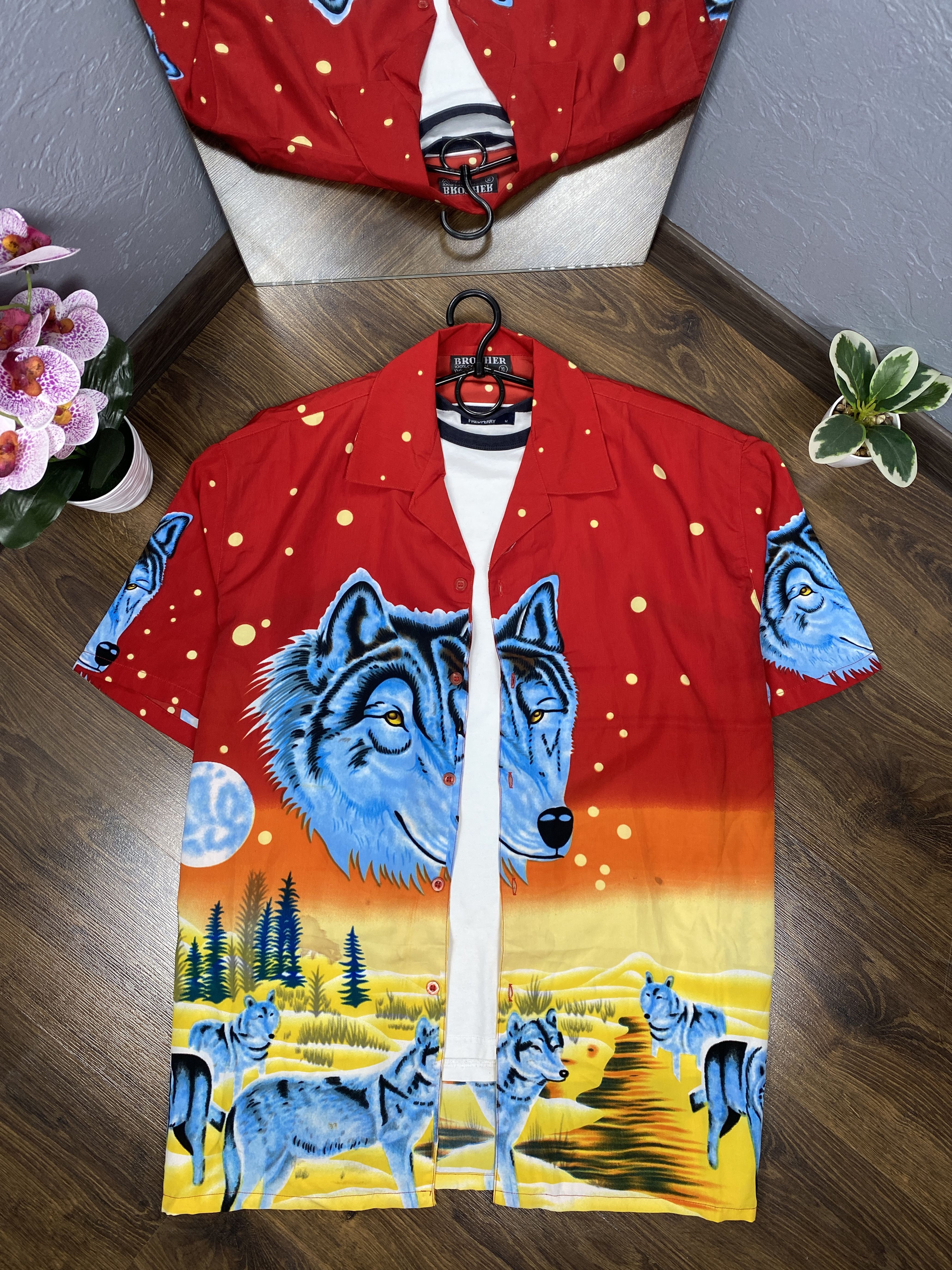 Vintage Hawaiian Shirt Wolf Print