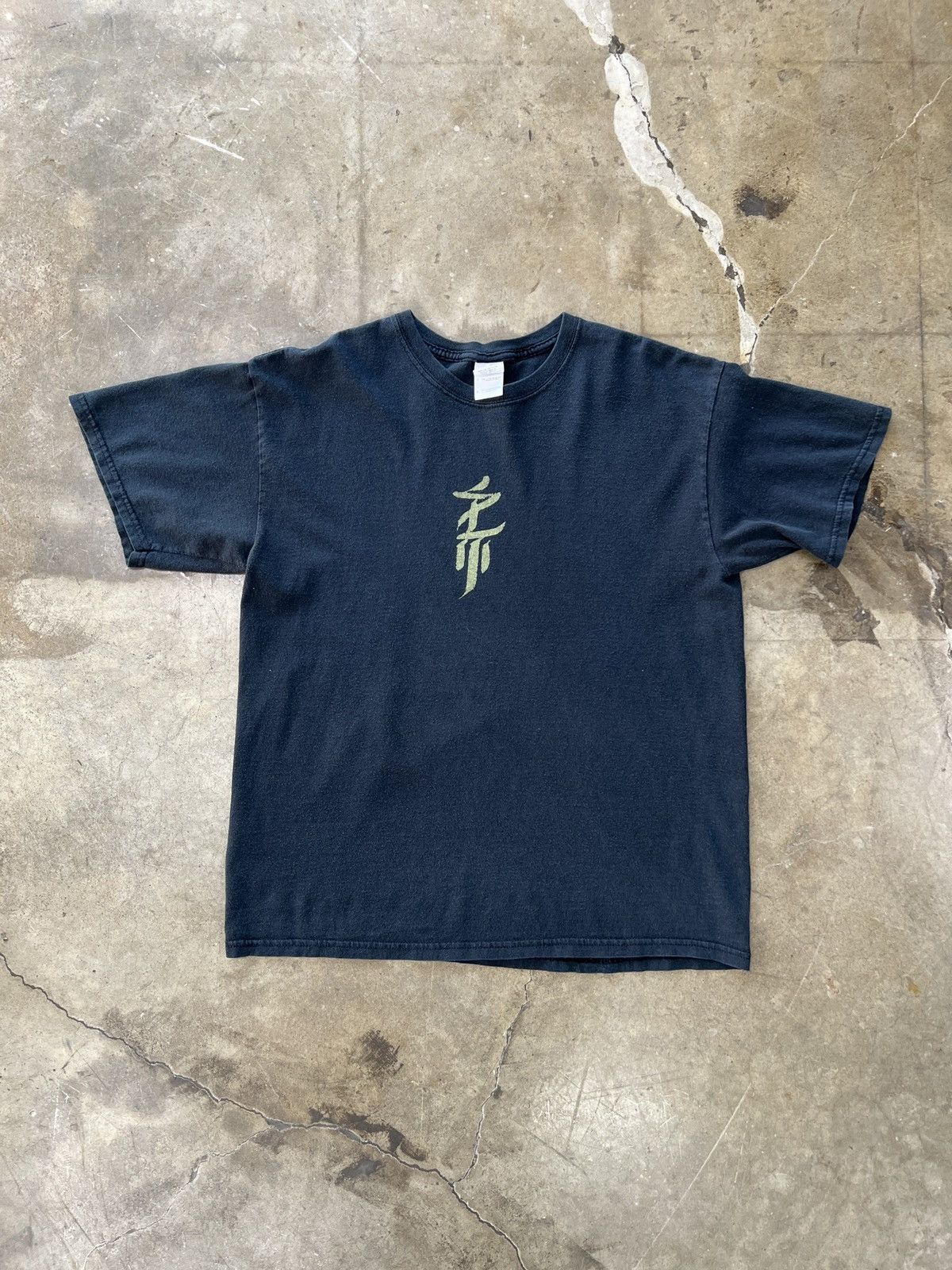 Vintage Vintage Chinese Dragon Weed Leaf Tee Large Size US L / EU 52-54 / 3 - 5 Thumbnail