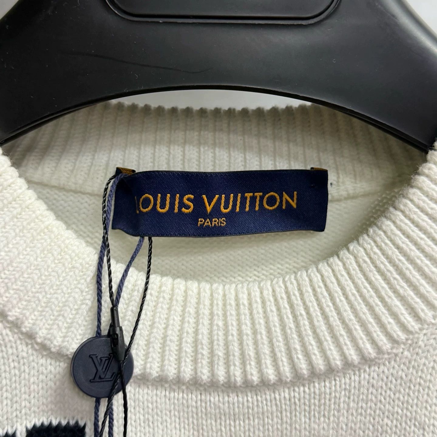 Louis Vuitton Louis Vuitton White Jacquard Letter Pullover Size US L / EU 52-54 / 3 - 2 Thumbnail