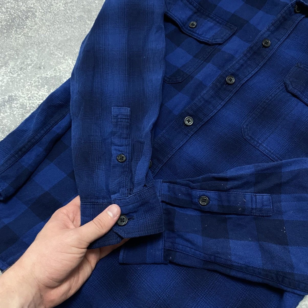 JW Anderson × Uniqlo Designer JWAnderson x Uniqlo Small logo button up shirt Size US S / EU 44-46 / 1 - 5 Thumbnail