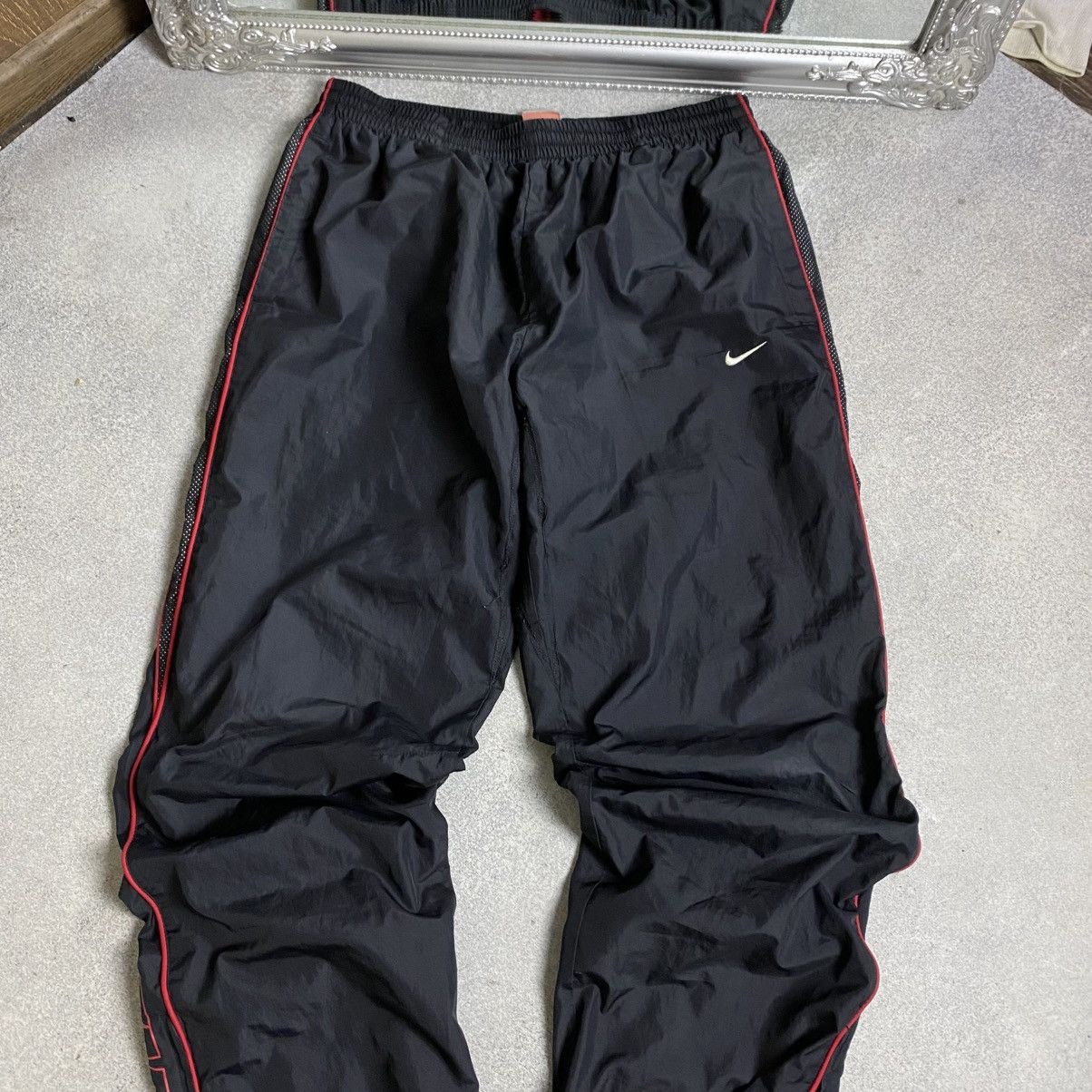Nike Vintage Nike Track Pants Big Logo Size US 34 / EU 50 - 2 Thumbnail