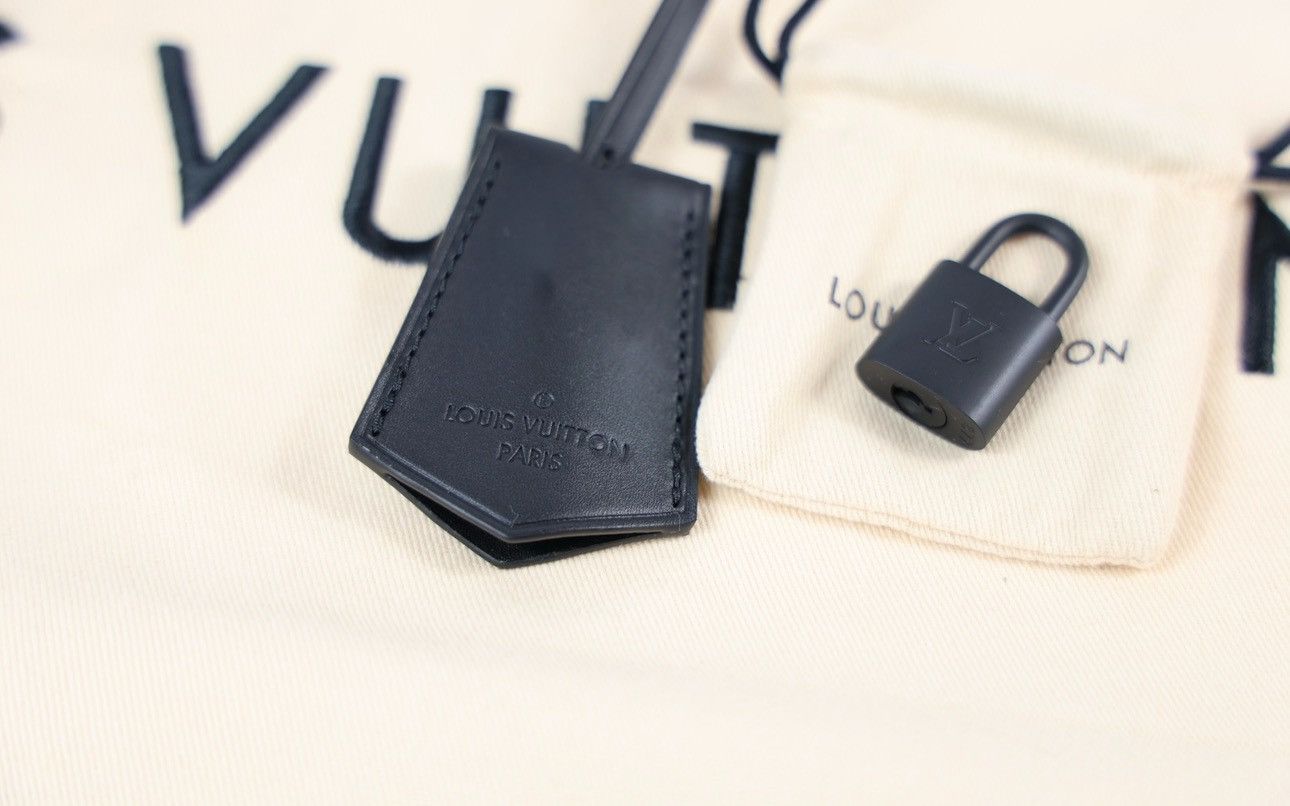 Louis Vuitton SPEEDY 40 JET BLACK DUFFLE BAG M13916 Size ONE SIZE - 8 Thumbnail